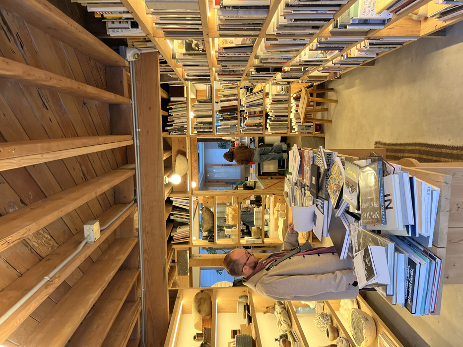 Late-night book browser spotted at Los Angeles bookstore