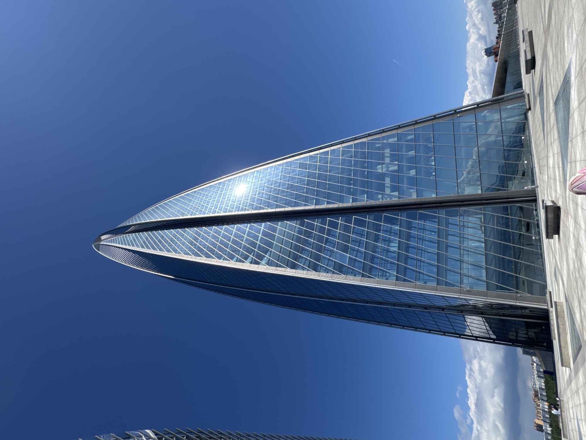 Tourist captures playful skyscraper photos in Saint Petersburg