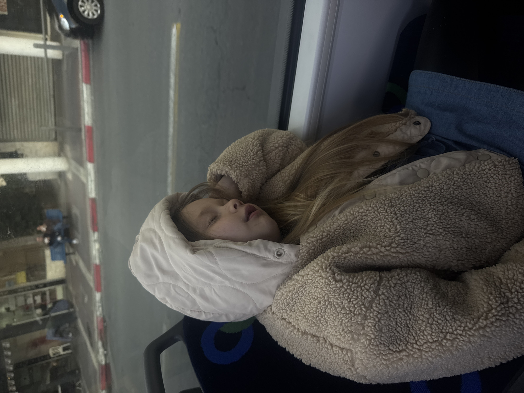 Friends spend afternoon in Bat Yam, documenting transit journey