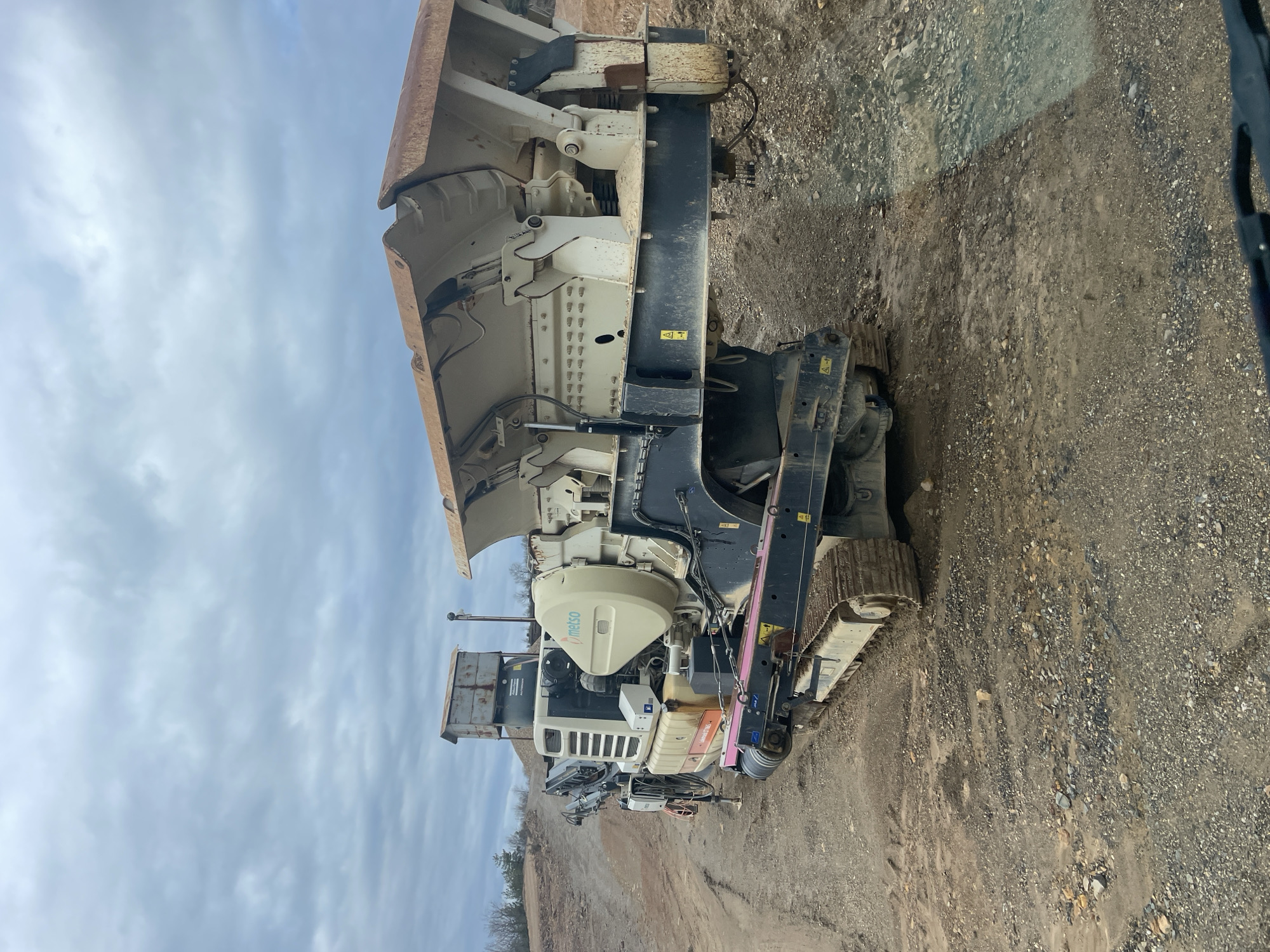 Early morning quarry operations documented in Sedefche, Bulgaria