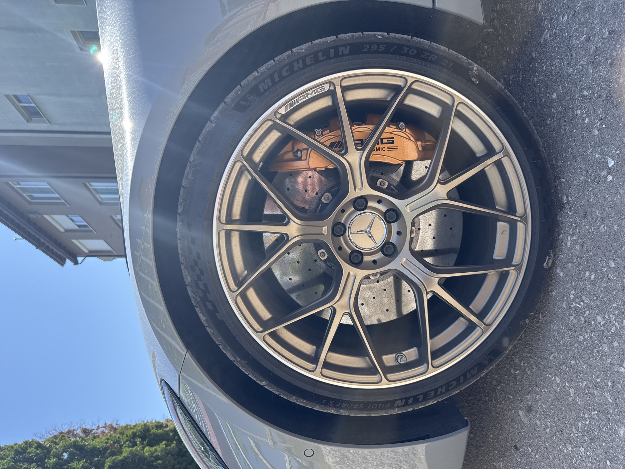 Two cars spotted parked in Montana, Bulgaria