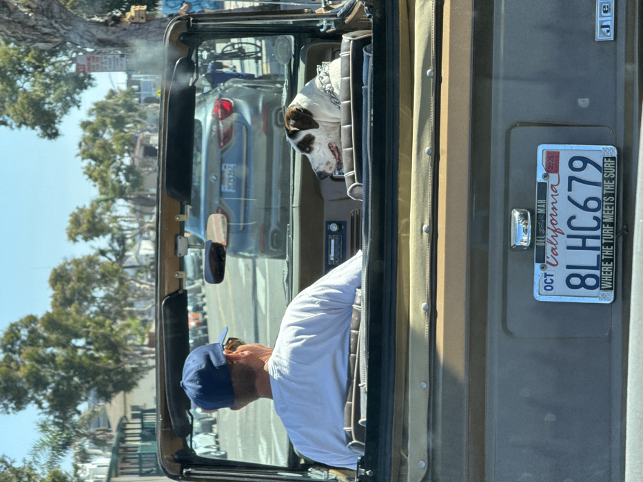 Open-top vehicle photographed on San Diego street