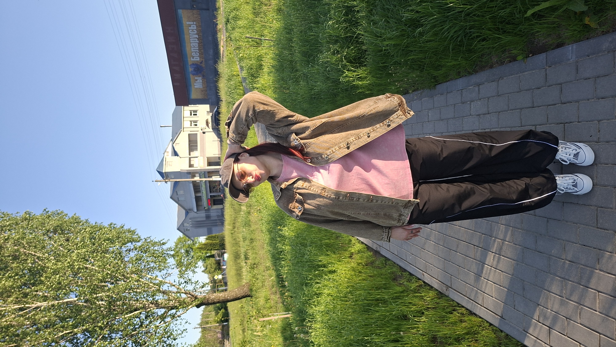 Spring afternoon photography session captured in Belarusian village