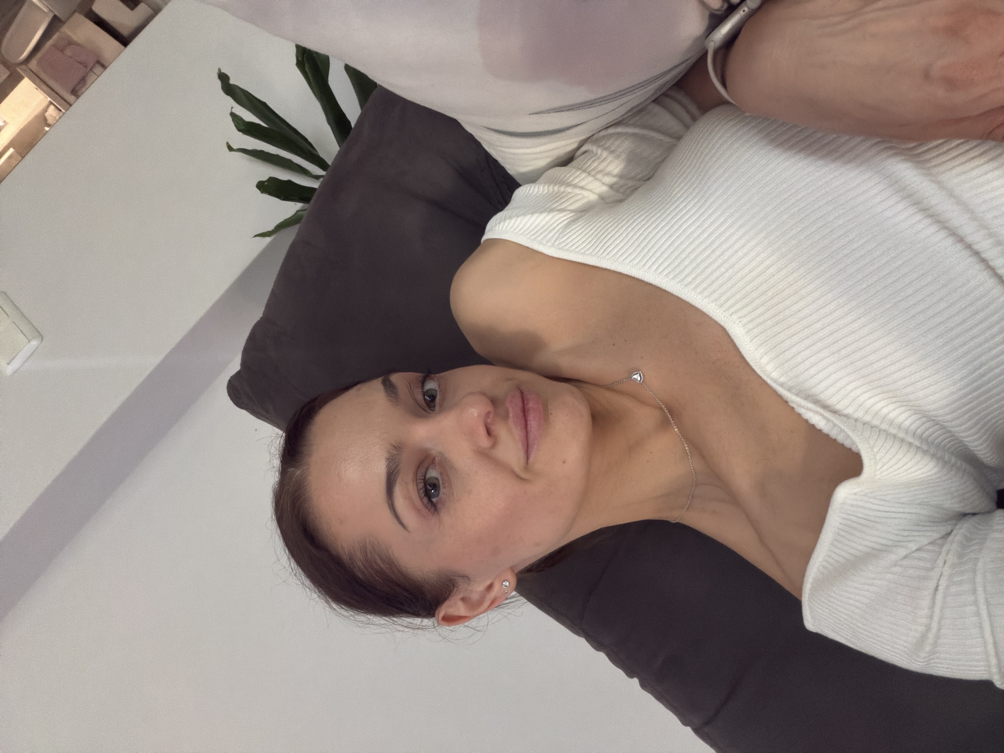 Woman on couch photographed by multiple witnesses in Varna