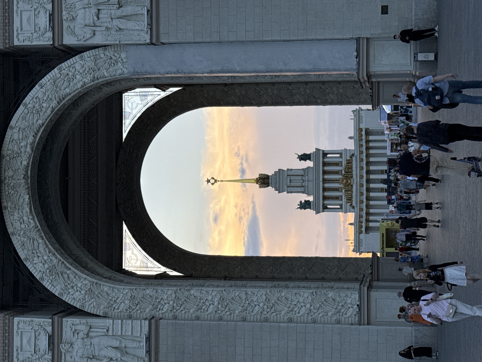Evening visit to Moscow's VDNKh captures Soviet monuments, fountains