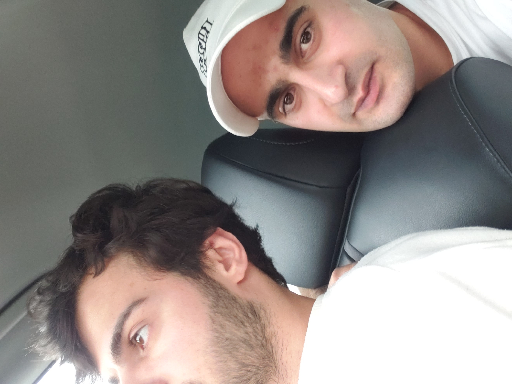 Two men spotted in car with leather seats in Kutaisi