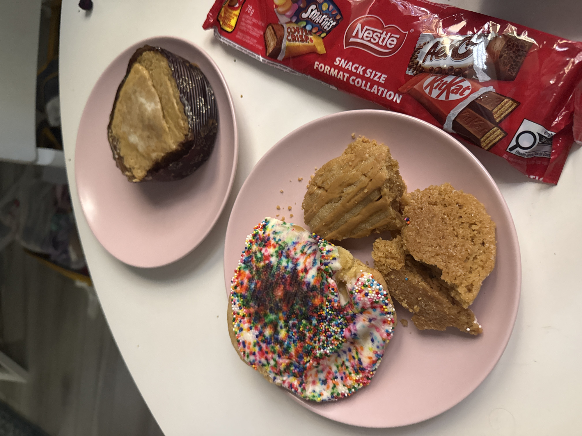 First Crumbl cookie experience in Milan with rainbow sprinkles
