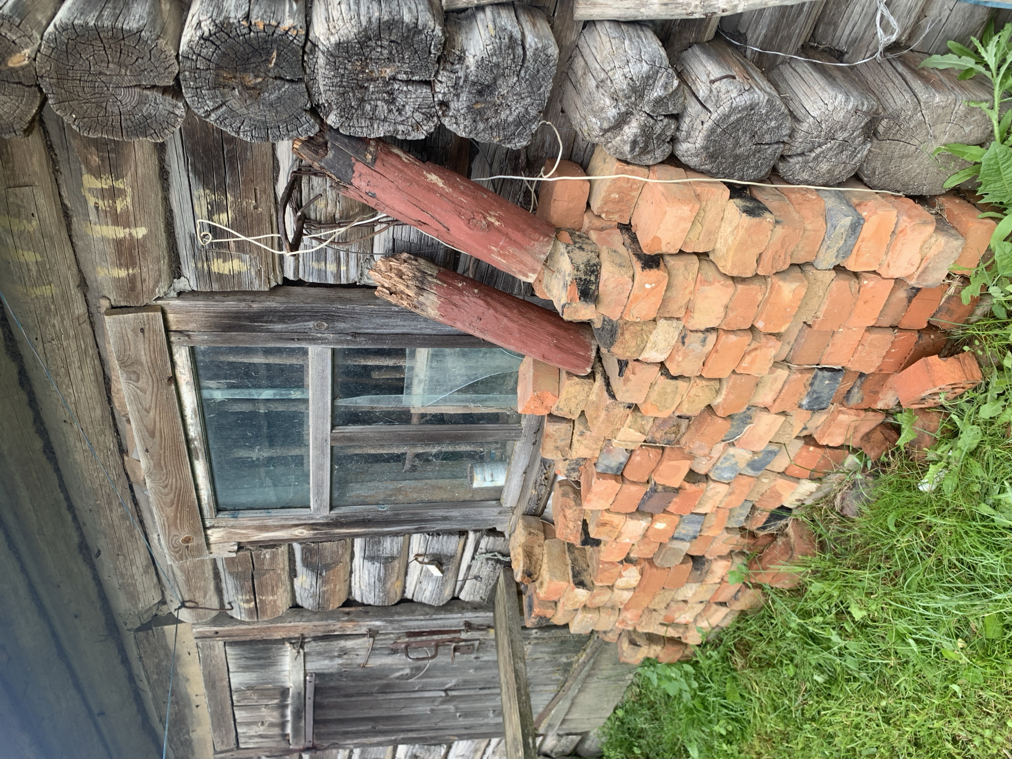 A Belarusian rural homestead: blooming gardens, aging structures