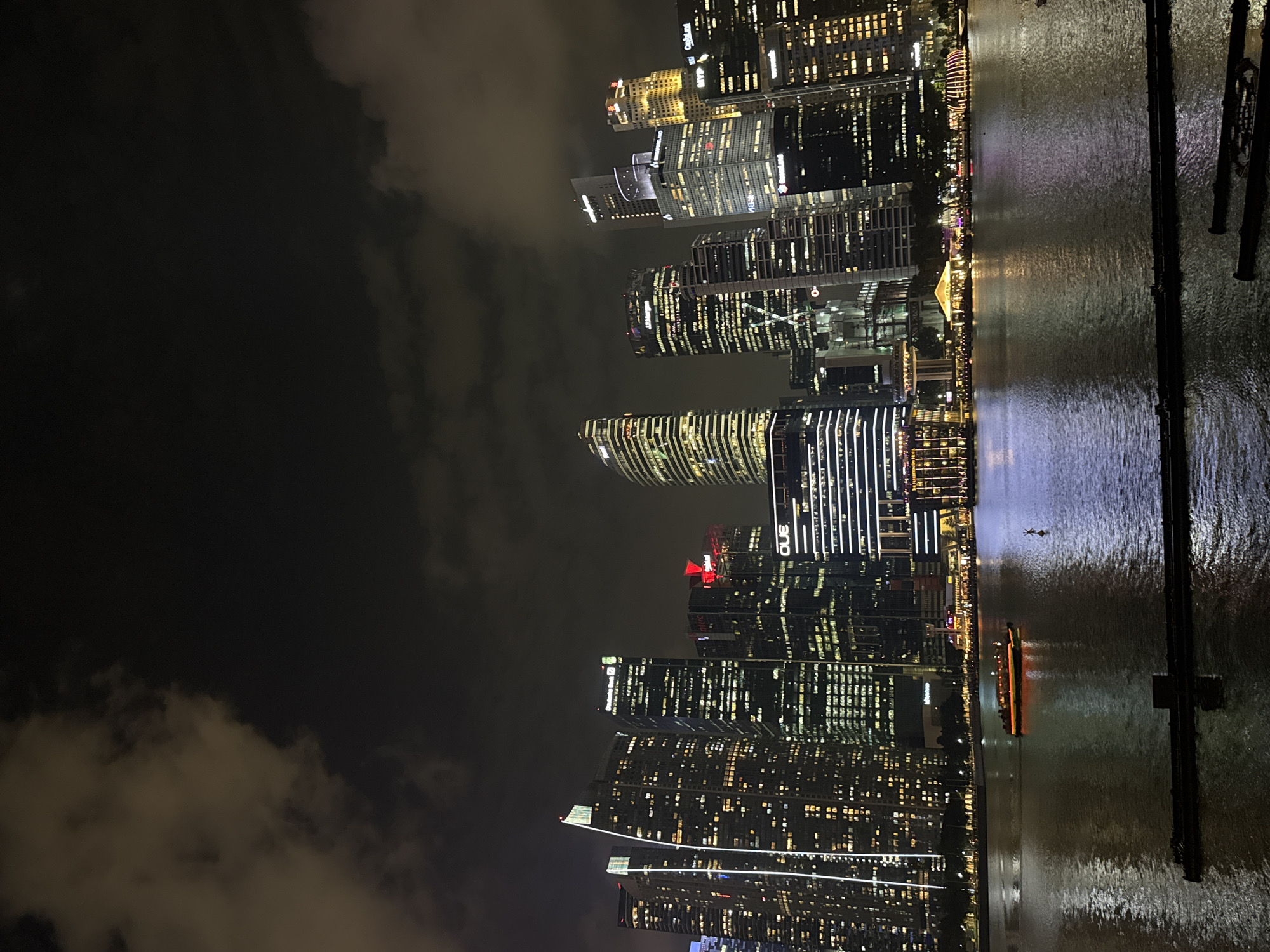 Crowds gather at Marina Bay for Singapore's nighttime fountain show