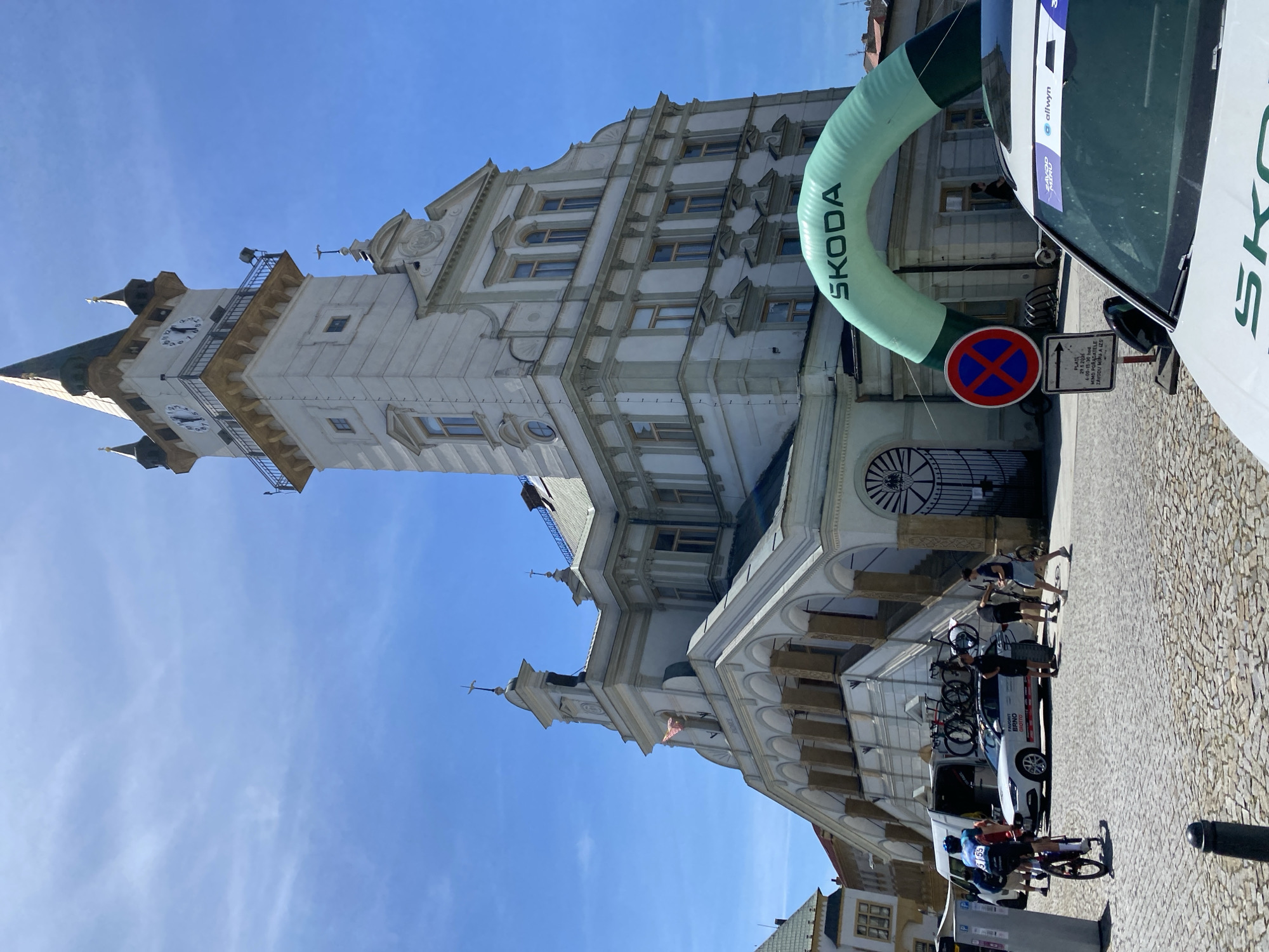 Cycling race and interviews held in Uničov town square