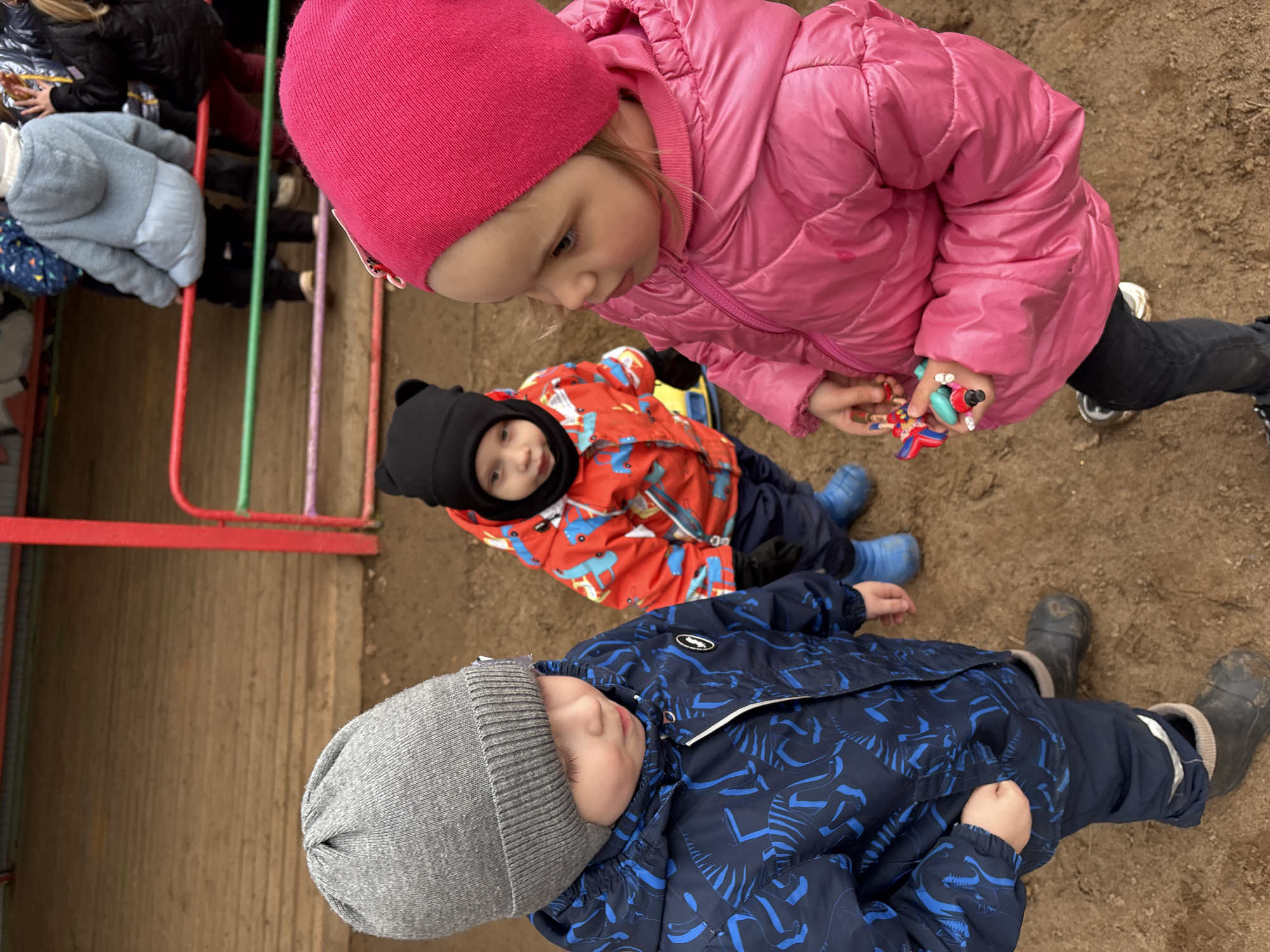 Family moments documented during spring afternoon in Chaikovsky, Russia