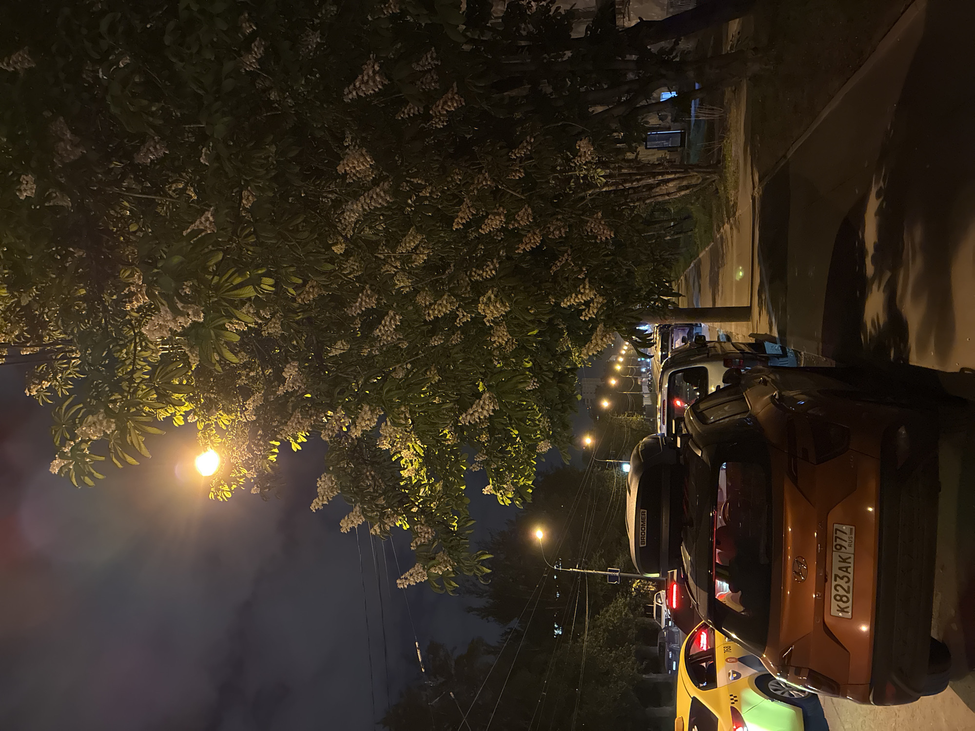 Quiet evening street scene captured in central Moscow