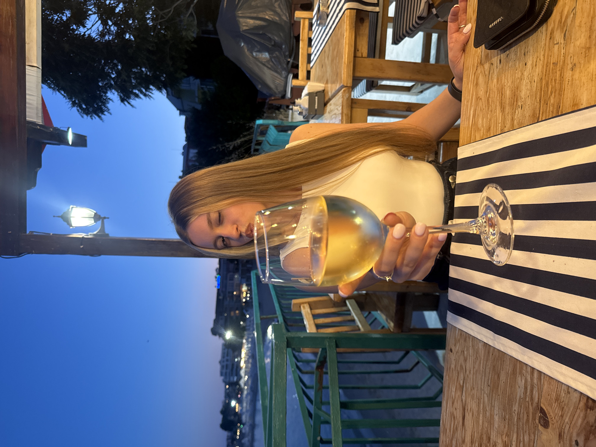 Seafront dinner in Nesebar with wine and sizzling dishes