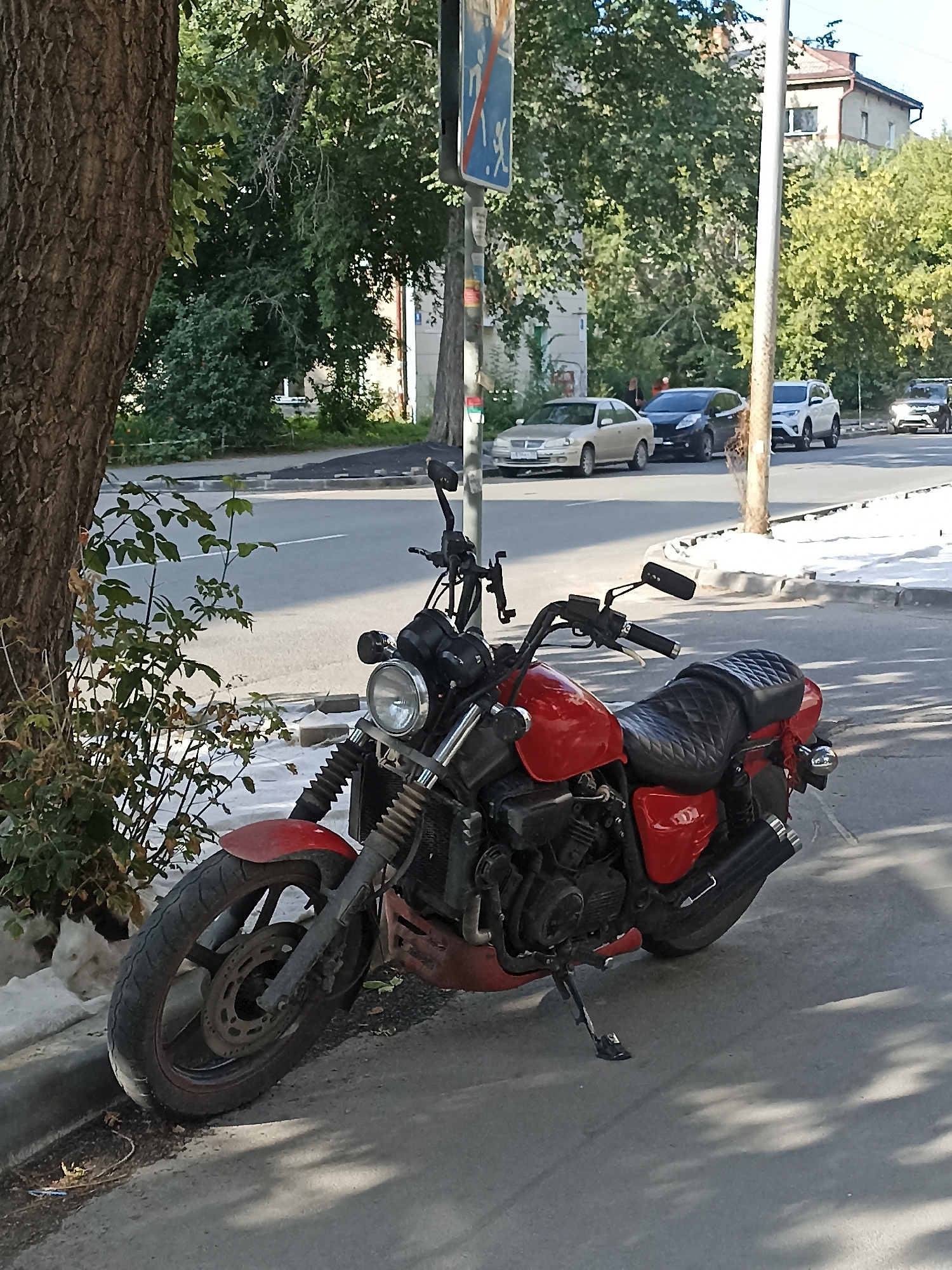 Street-level snapshots of a Novosibirsk neighborhood