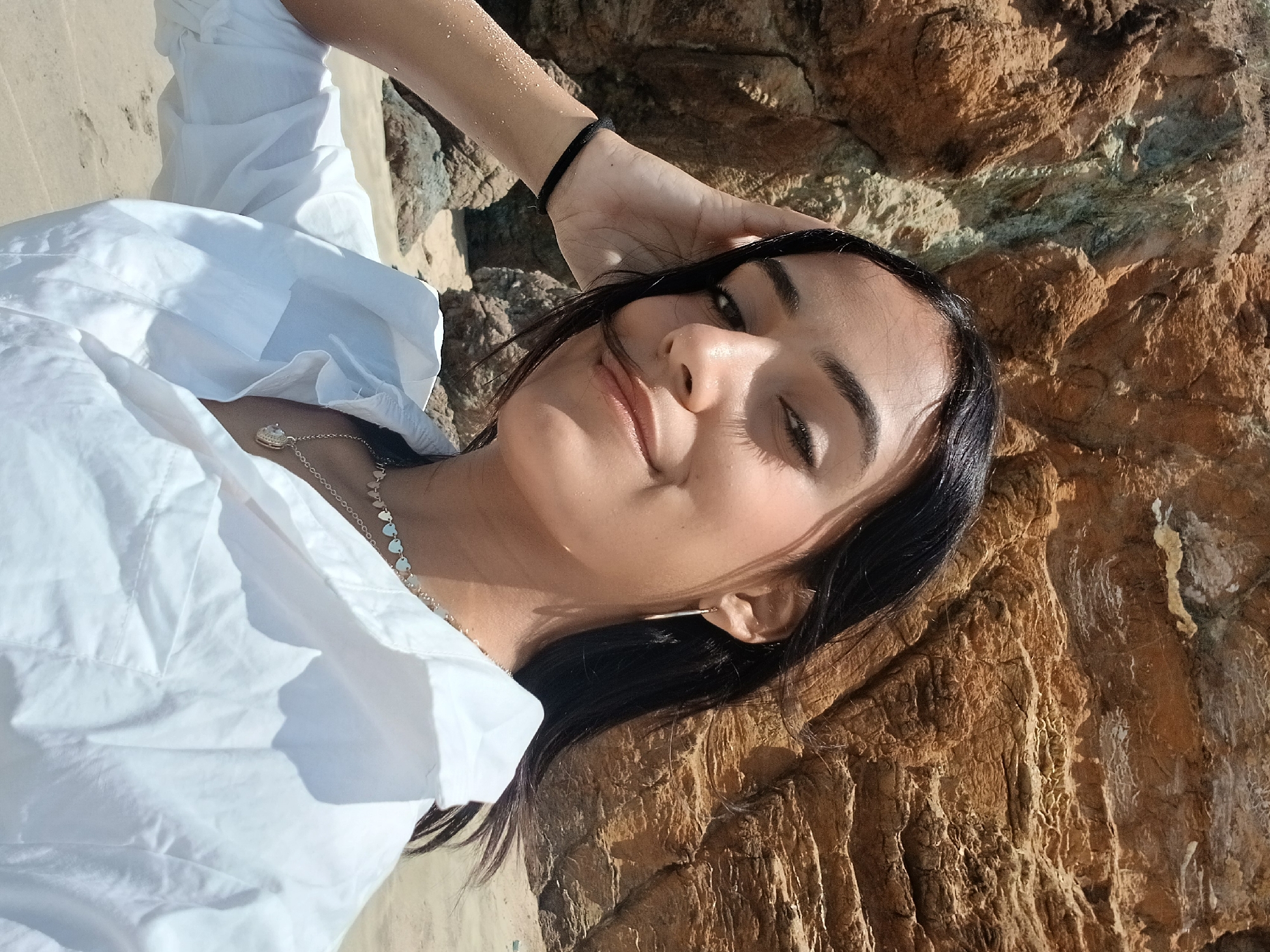 Woman poses for outdoor portrait in Pedro González, Venezuela