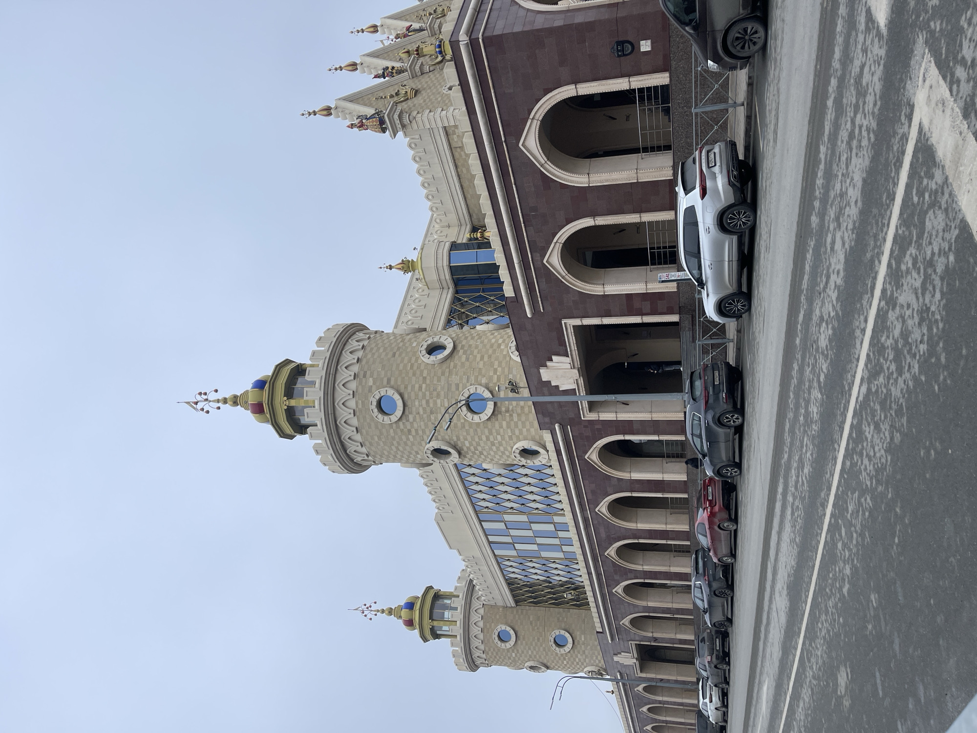Spring morning walk documented at Kazan's Ekiyat Theatre district