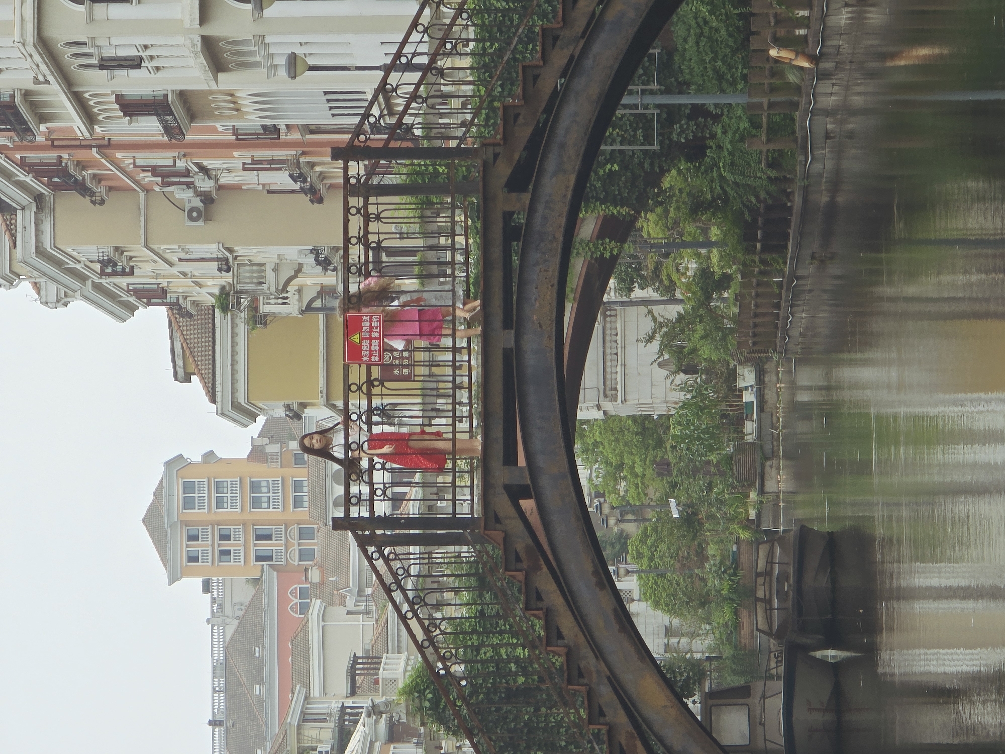 Morning stroll through European-styled canal community in Xiaoshan District