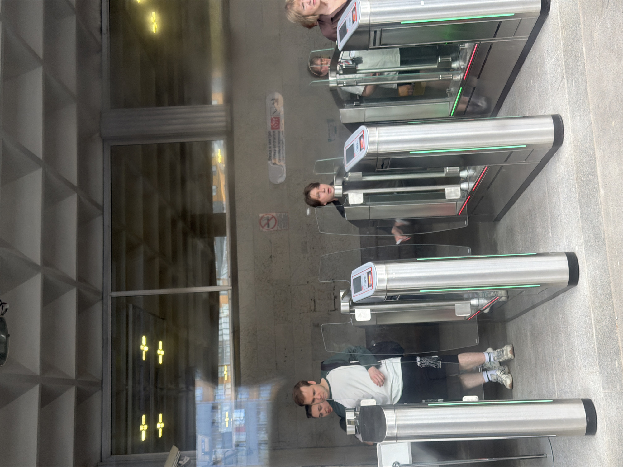 Morning commute activity documented at Russian train station