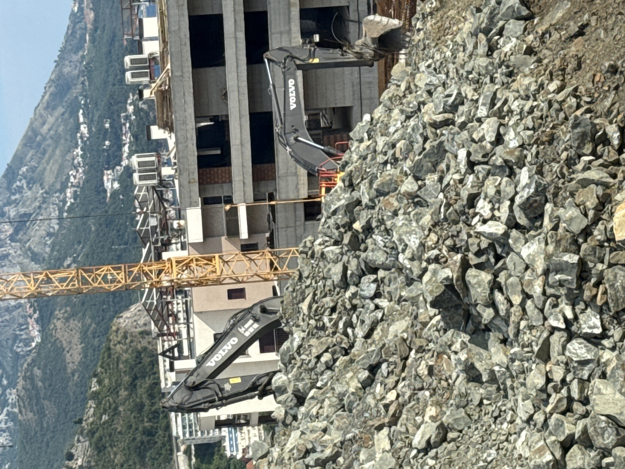 Construction and cooking on the Montenegrin Adriatic coast