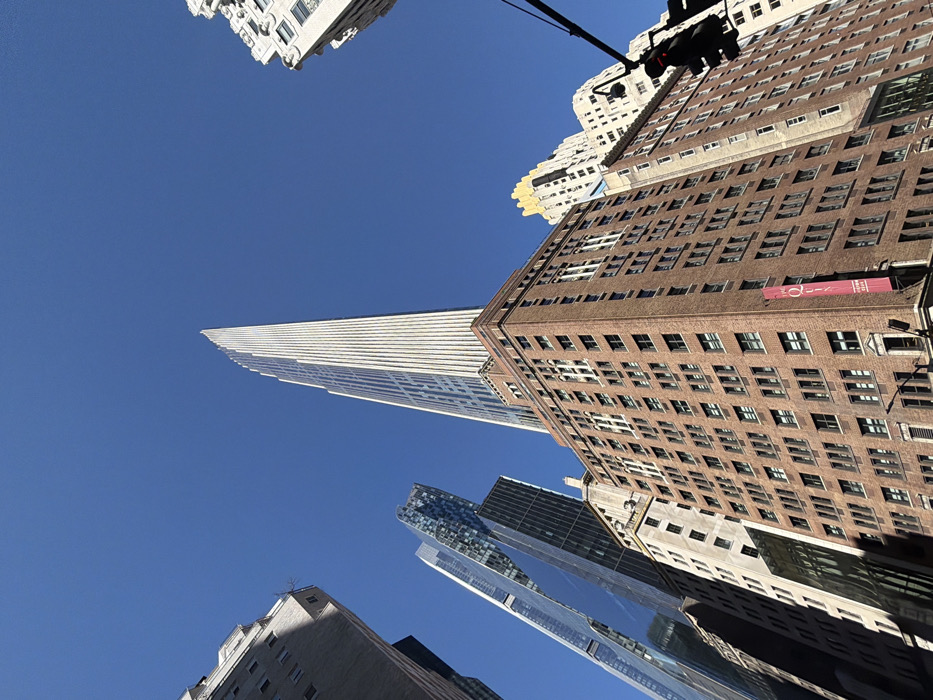 Clear skies, city life documented across Midtown Manhattan