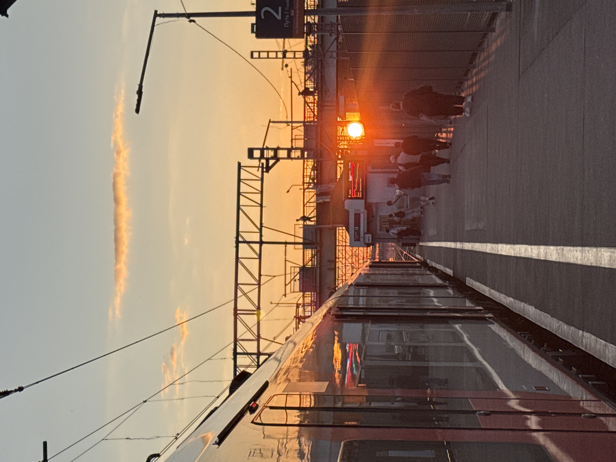 Miniature painting session and a Khimki sunset, same afternoon