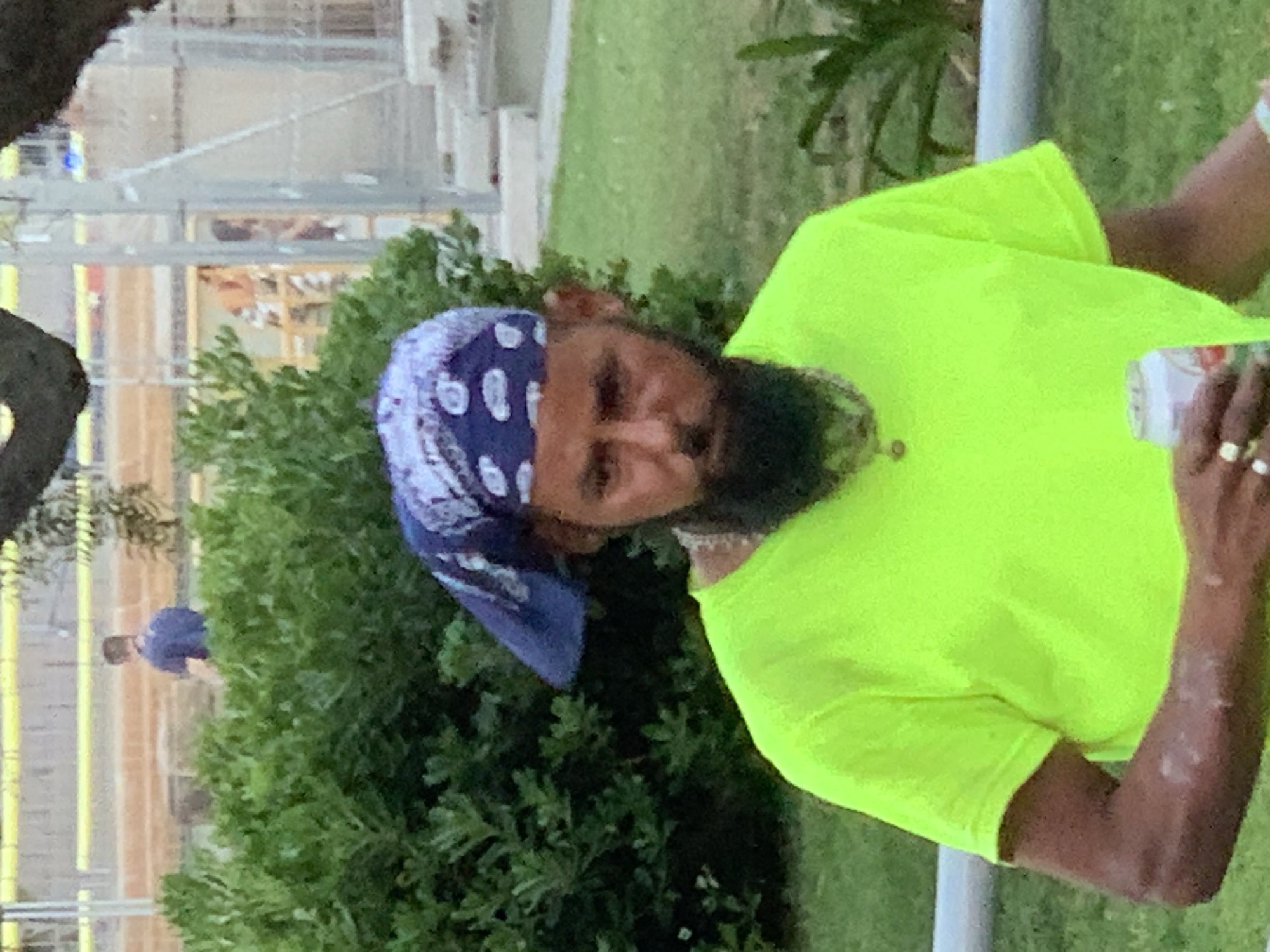 Man in green shirt spotted across Barcelona locations