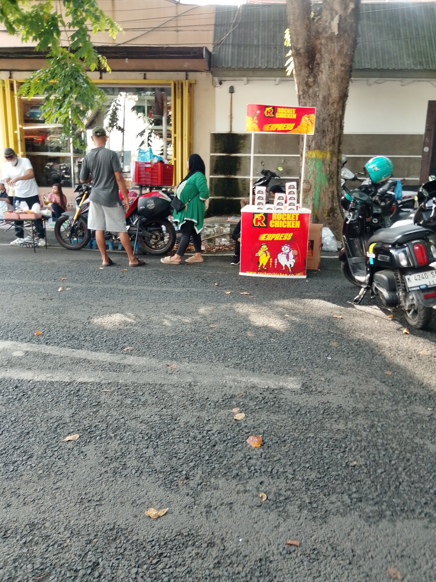 Evening street commerce captures daily life in Pati, Indonesia