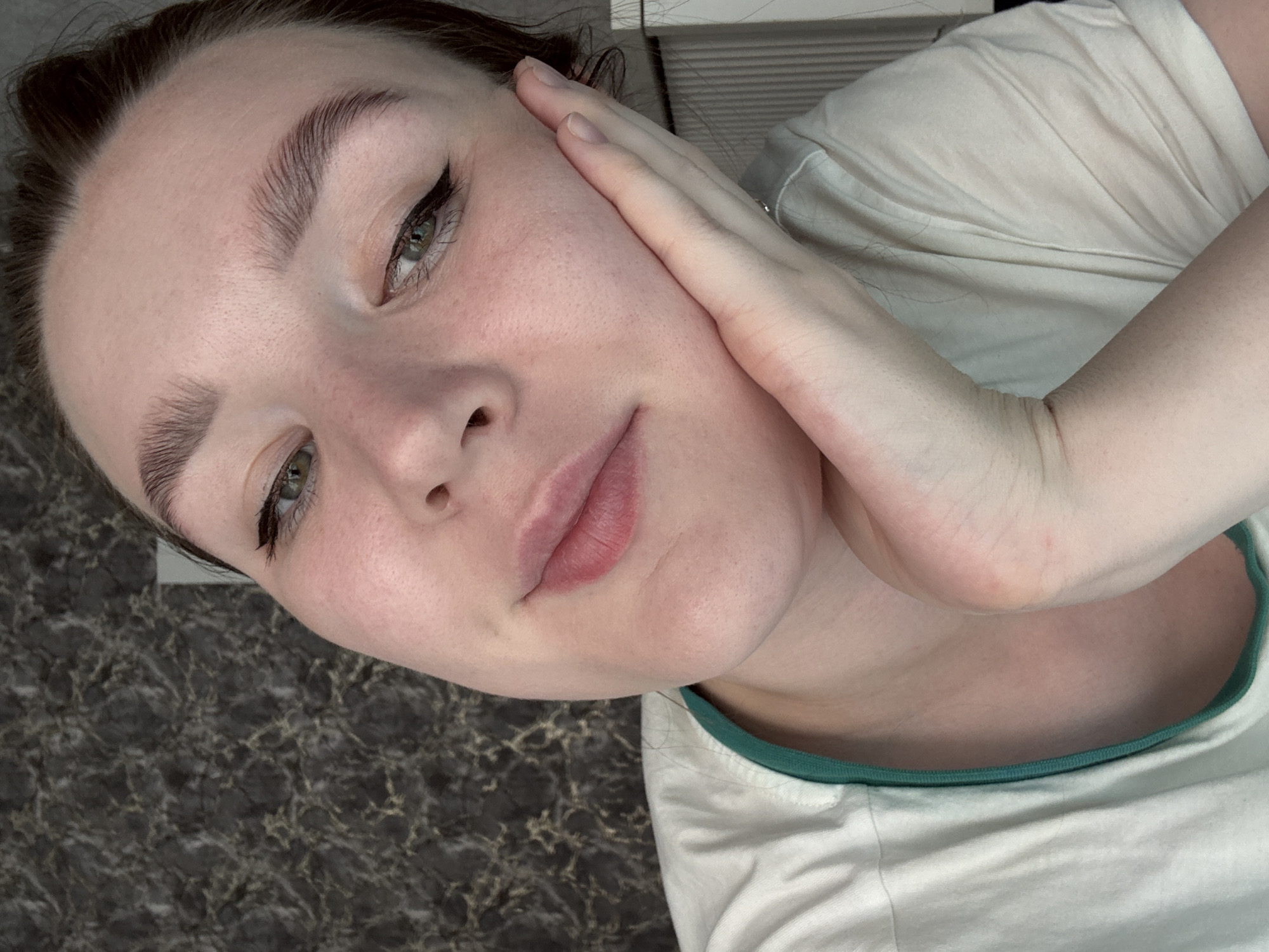 Woman documents early morning moments with kitten in Izhevsk
