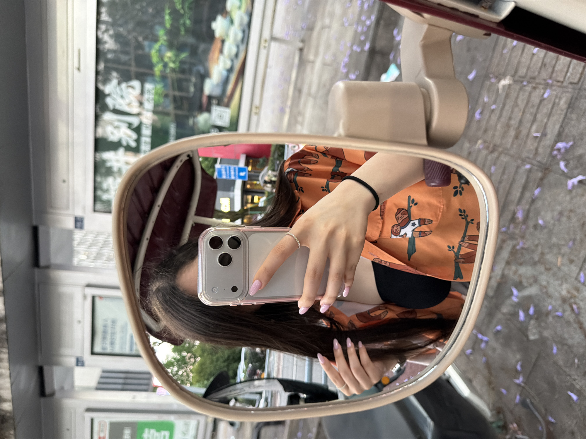 Ordinary moments captured across Chongqing High-tech Zone on busy morning