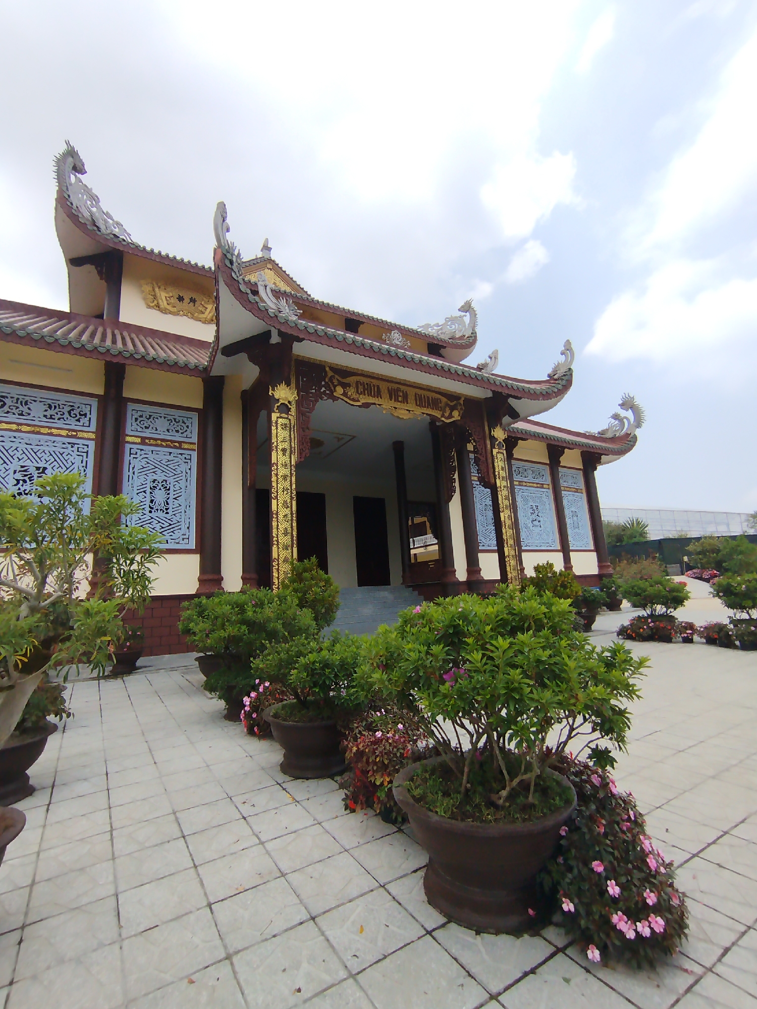 Buddhist temple complex documented in Đà Lạt, Vietnam