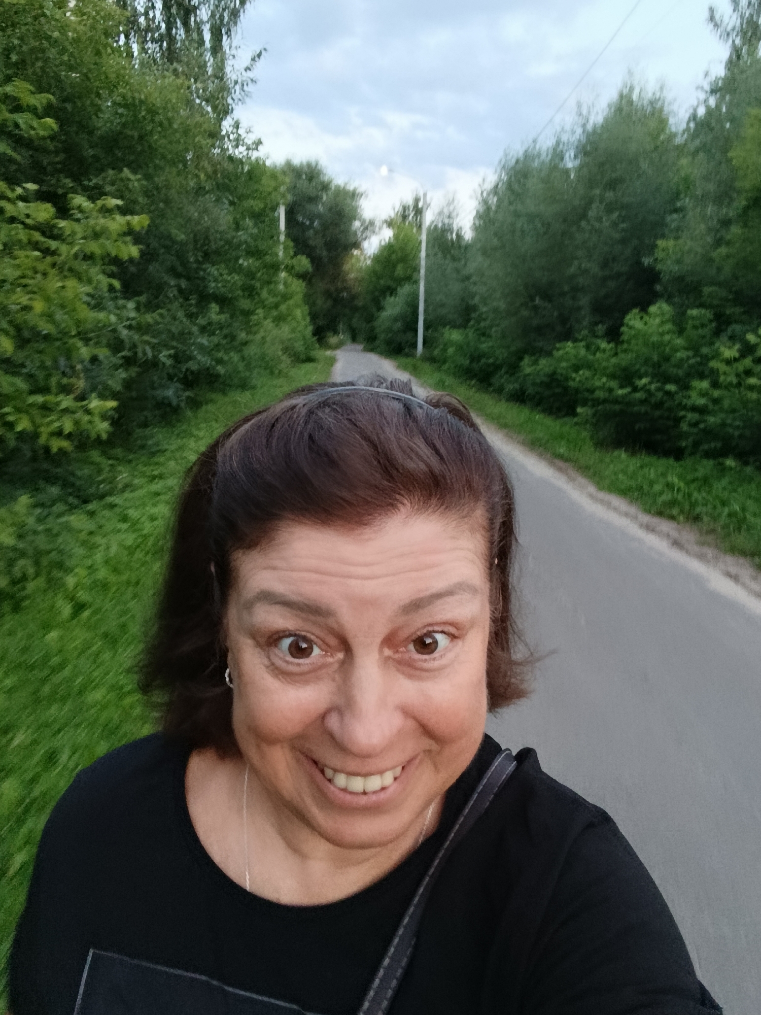 Evening stroll through Vereya, Russia's streets and public spaces