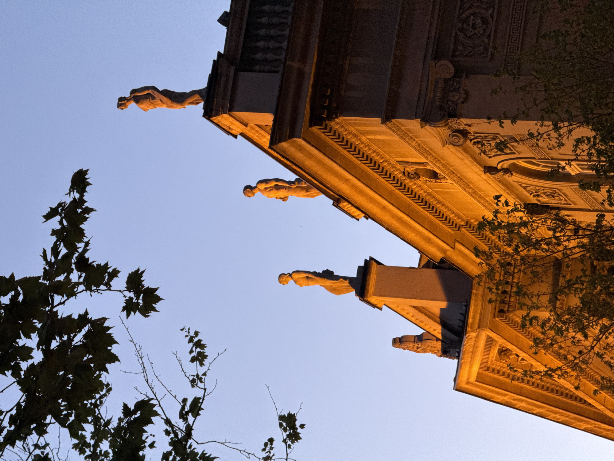 Building sculptures documented in Belgrade's Vracar district