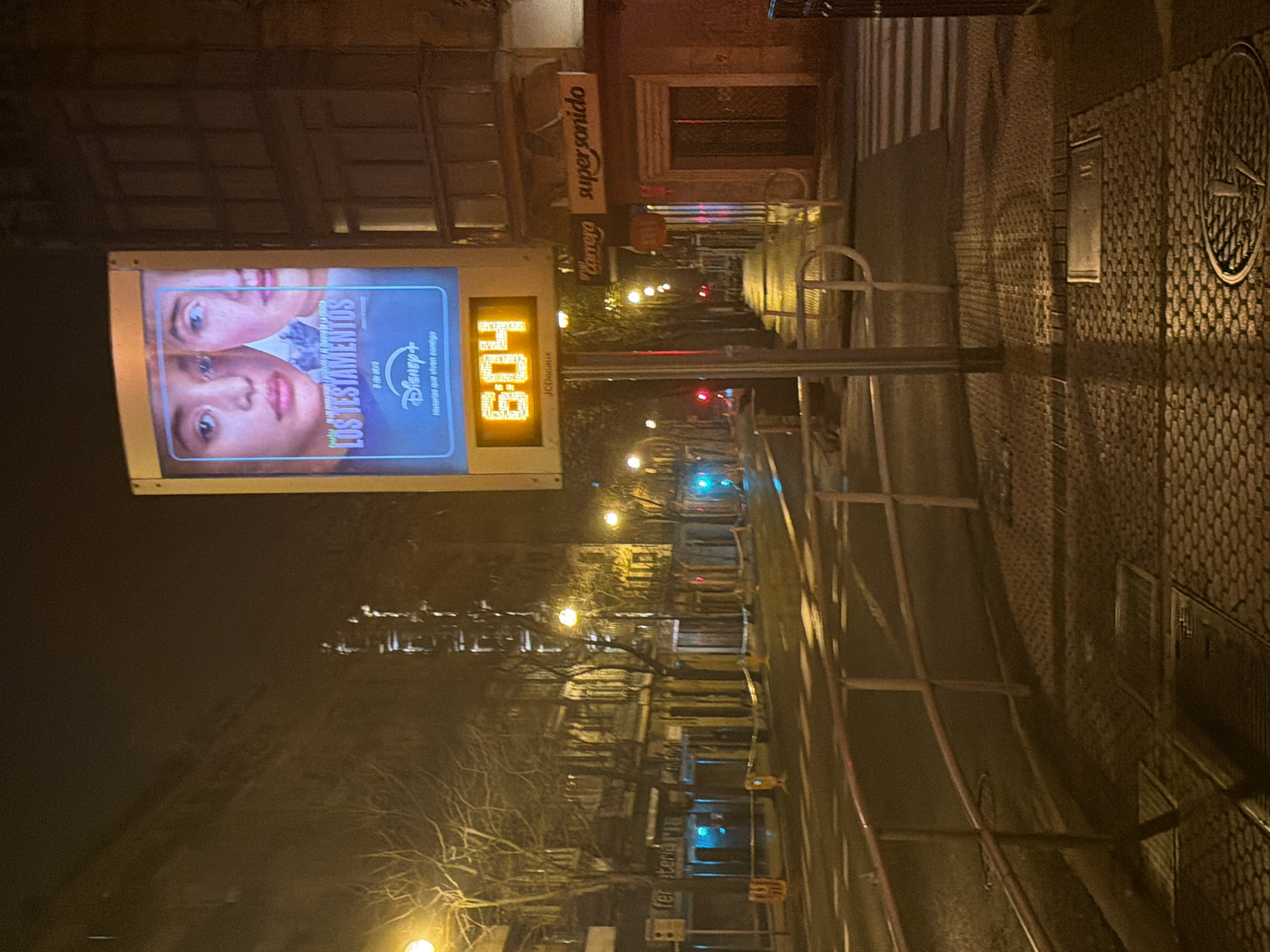 Nighttime street scene captured in San Sebastián intersection