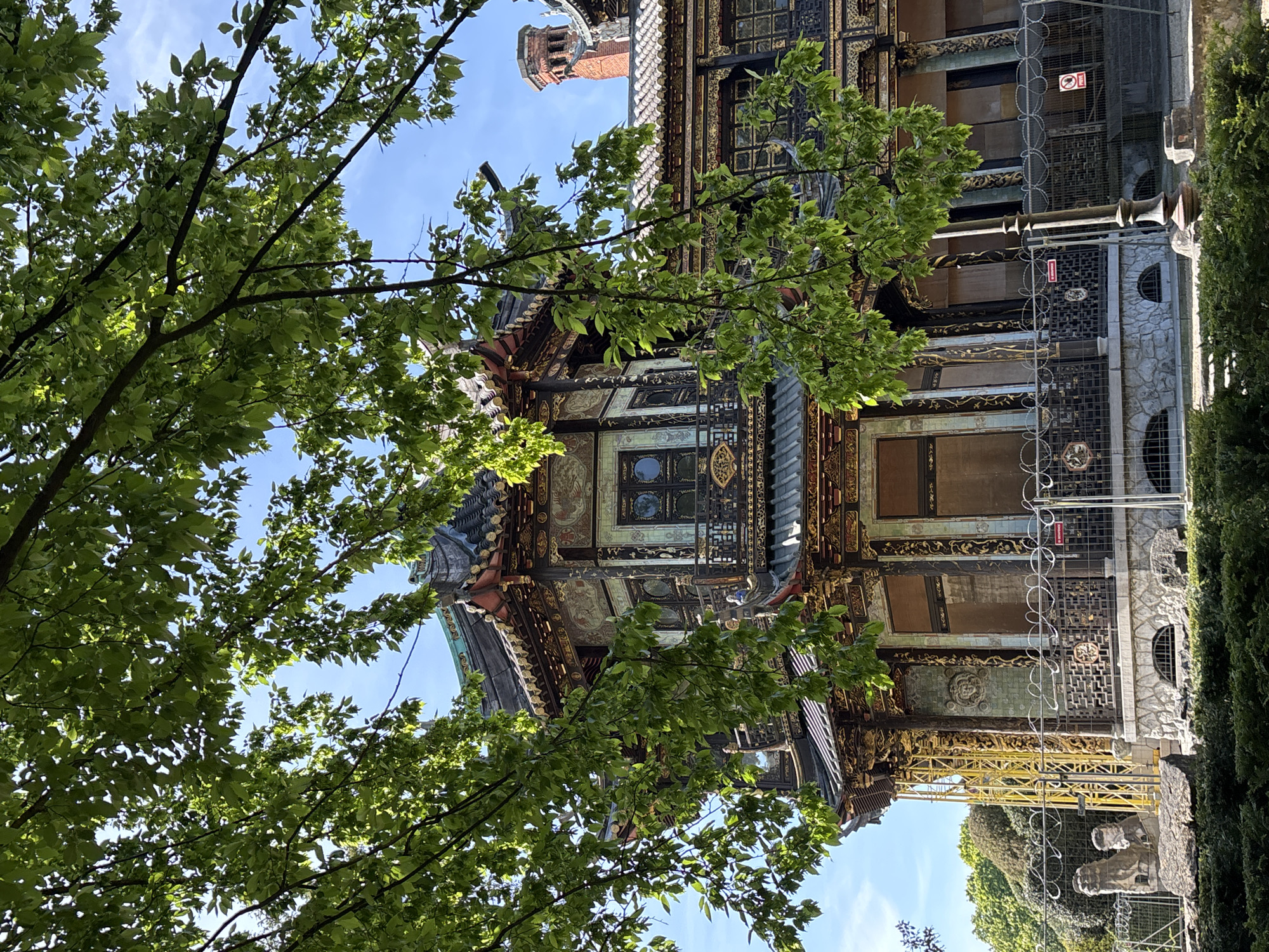Chinese Pavilion photographed in Brussels from low angle
