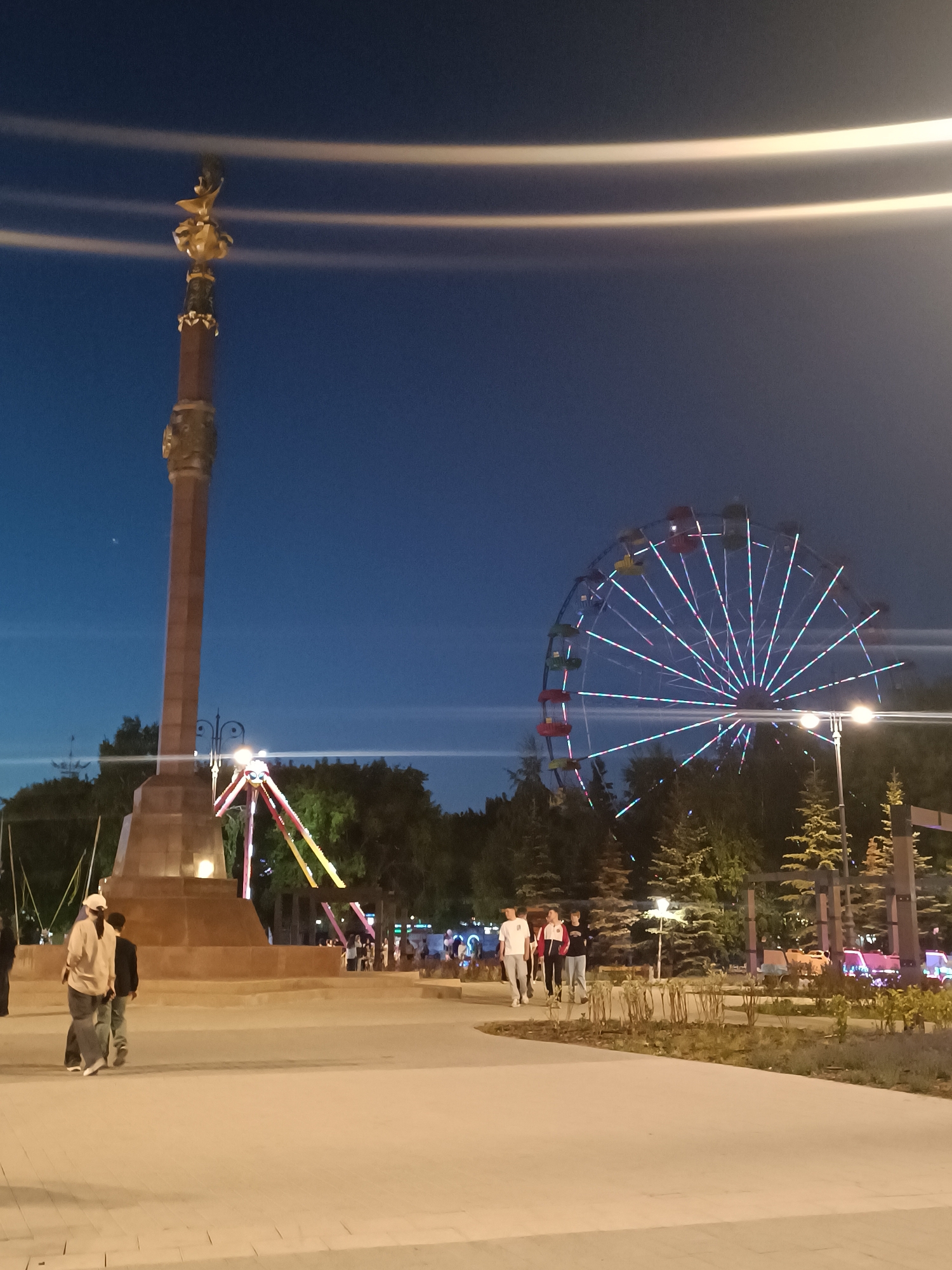 Evening street life captured in Kokshetau public square