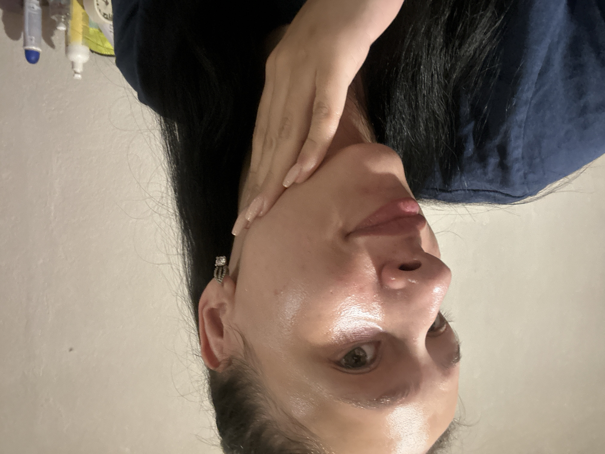 Lazy summer morning in Perushtitsa: selfies, products, and sleepy posts
