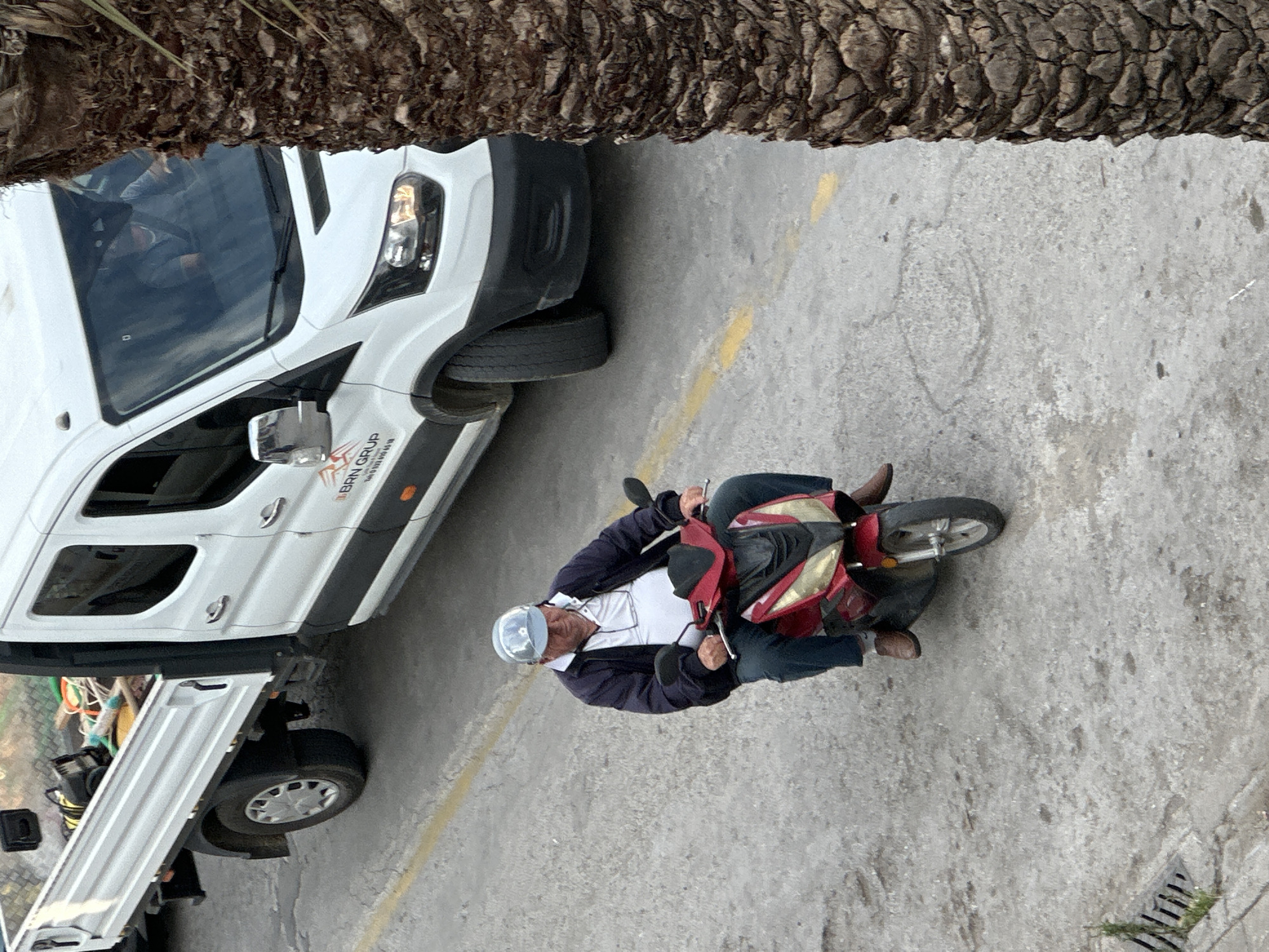 Ordinary afternoon unfolds across Fethiye streets on May 25