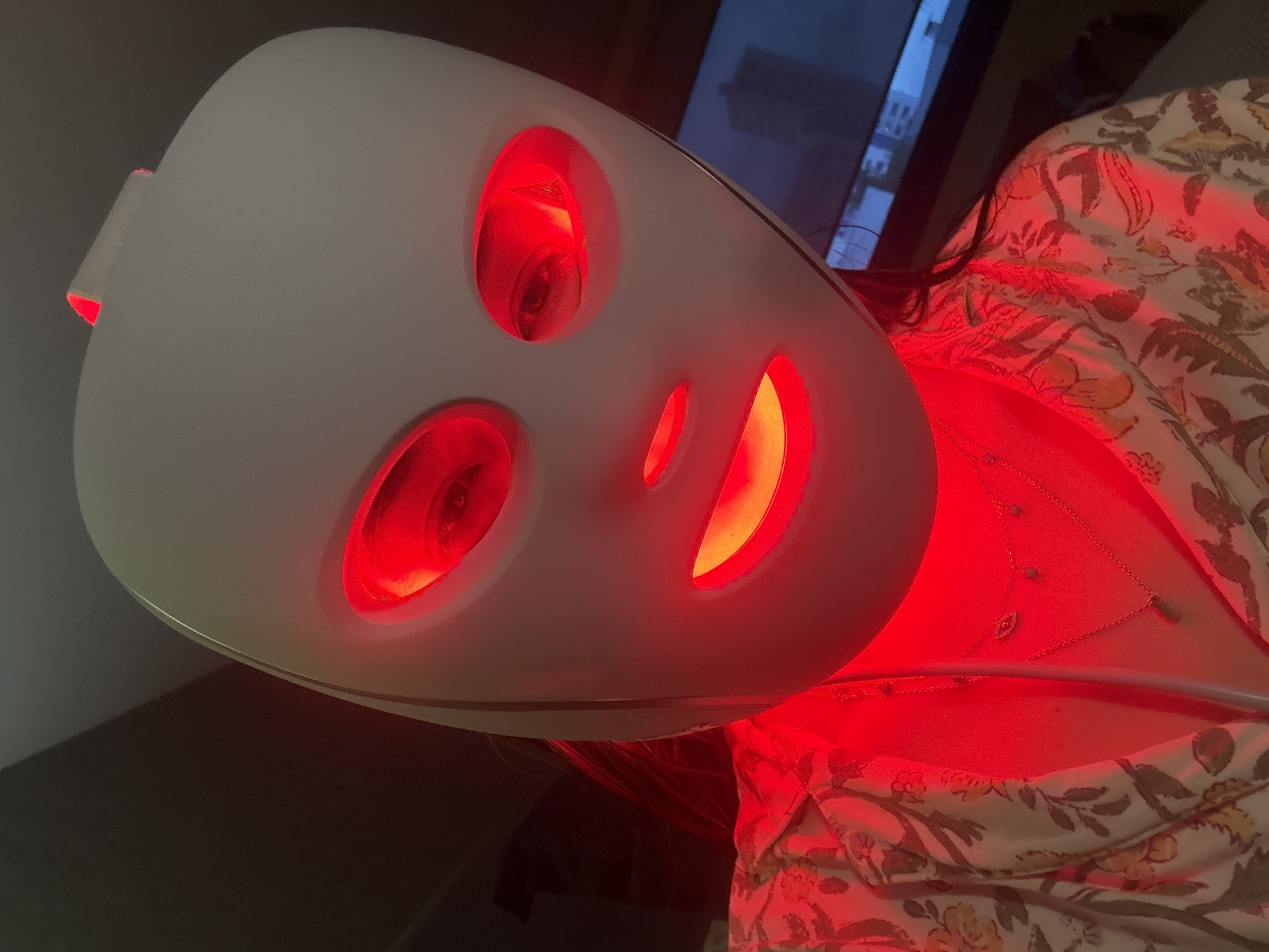 Person spotted wearing LED light mask in Mexican town