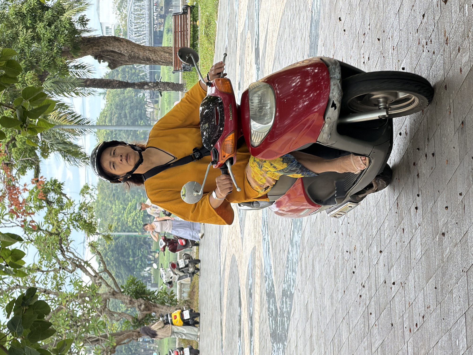 Street life and traditional art in Thuận Hóa Ward, Huế
