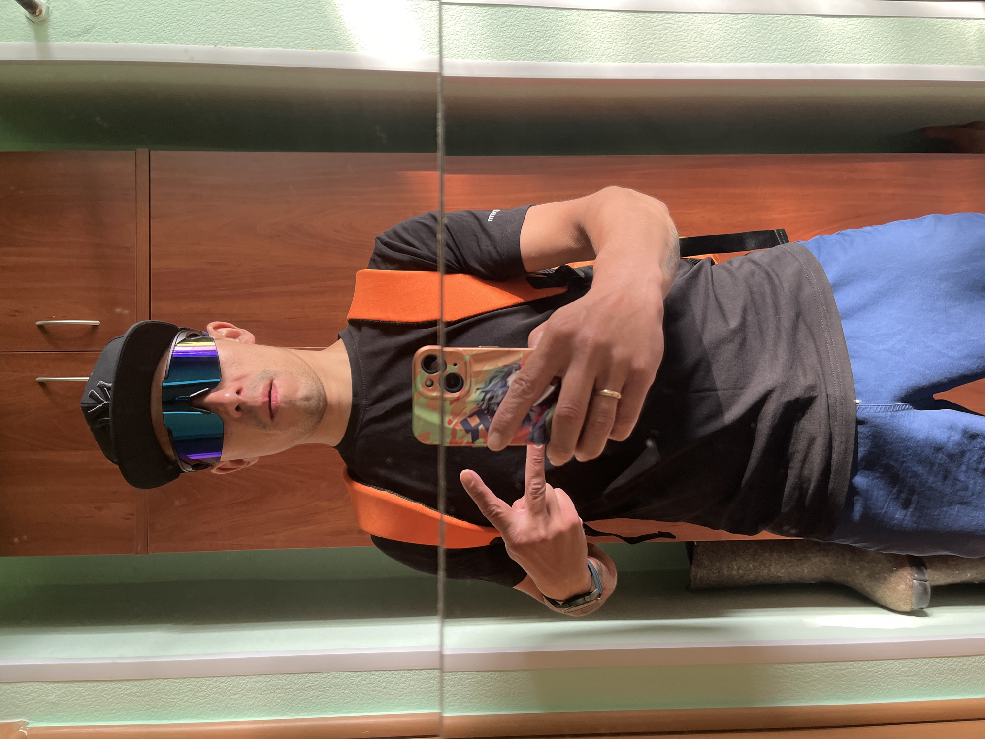 Man documents morning moments through selfies in Chaikovsky, Russia