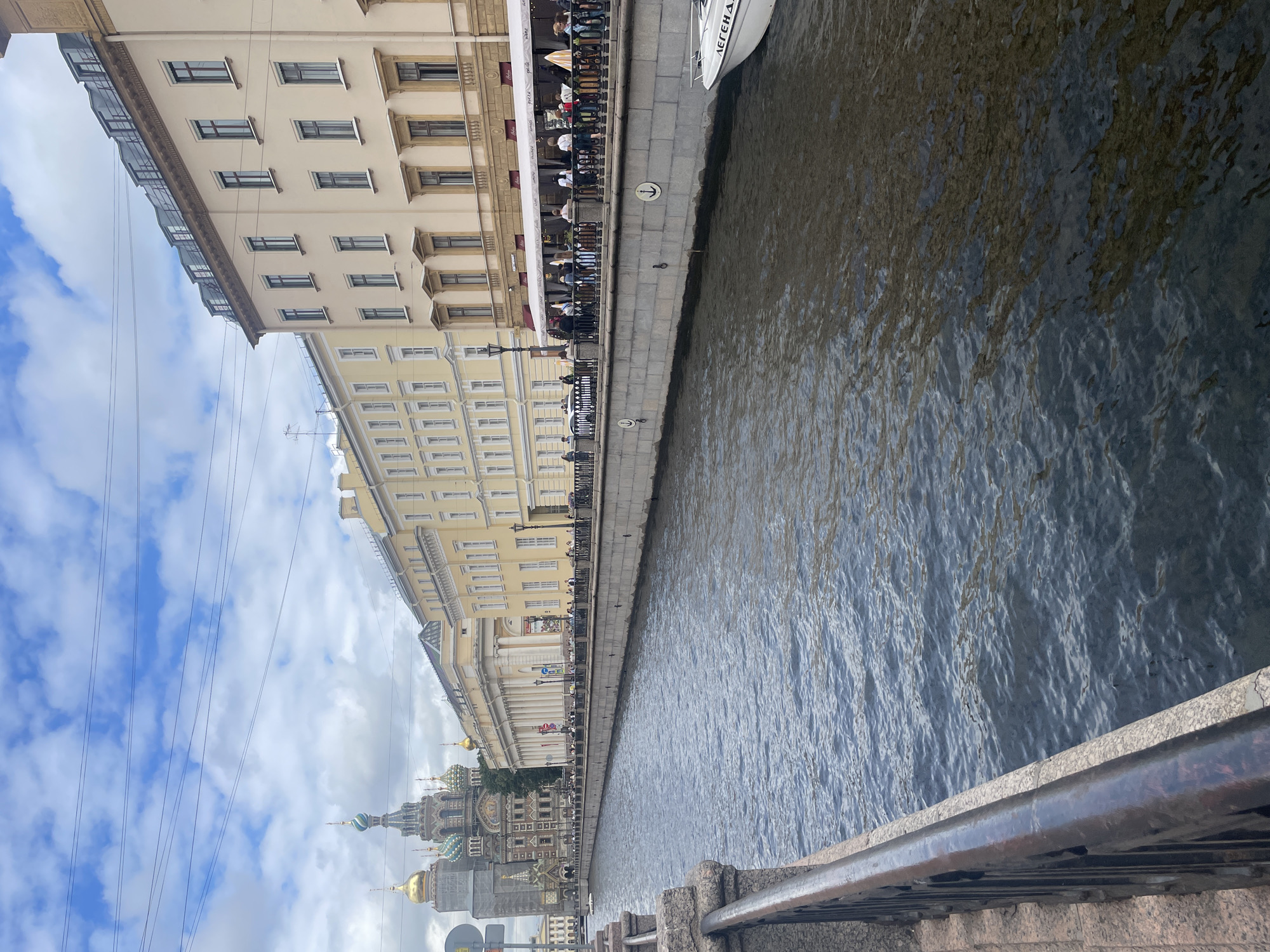 Canal walks and landmarks along central Saint Petersburg's waterways