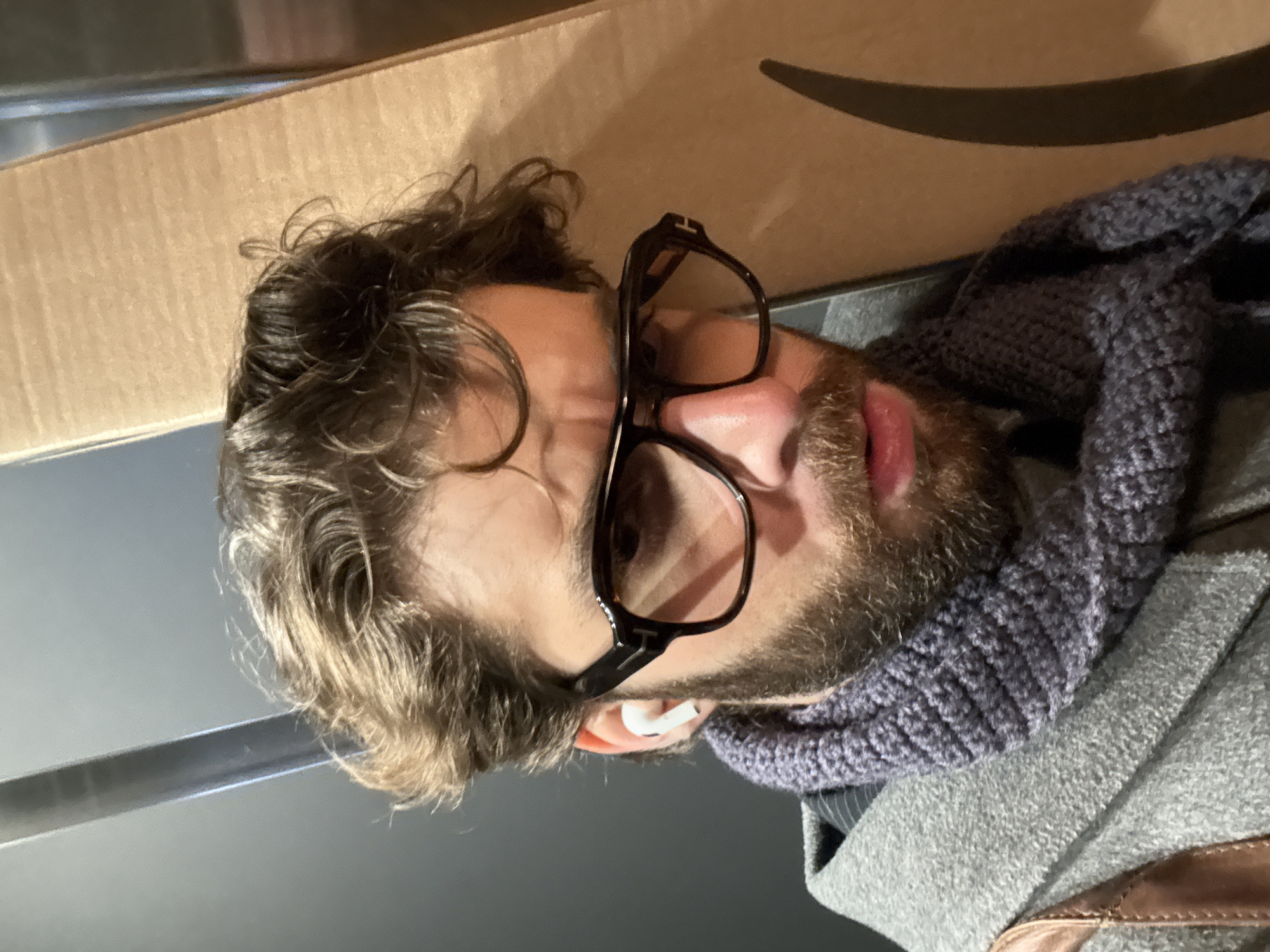 Late-night Amazon package delivery captured in Montreal