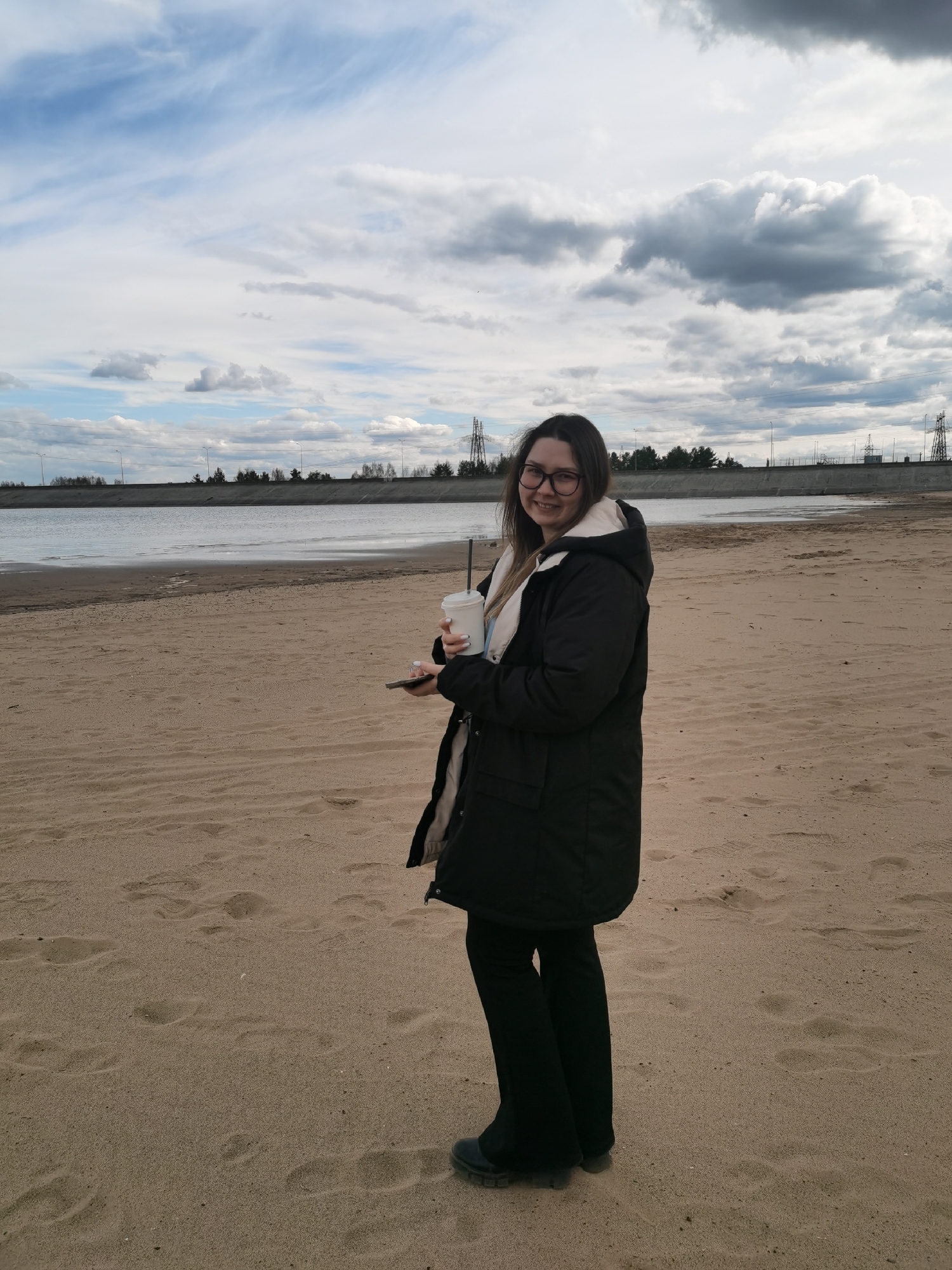 Casual beach day documented in Noviy, Russia shoreline photos