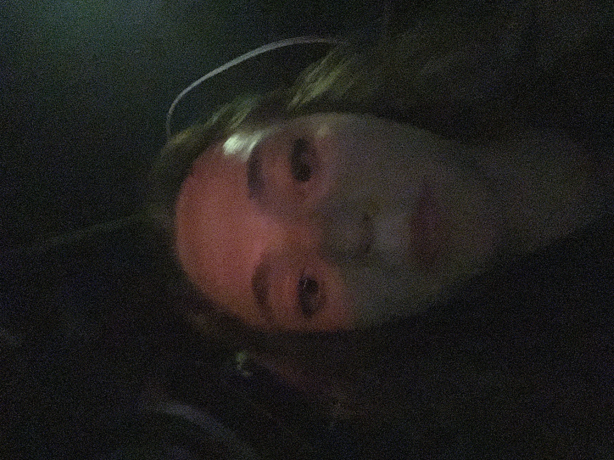 Person takes late-night selfies in San Bernardino Tlaxcalancingo