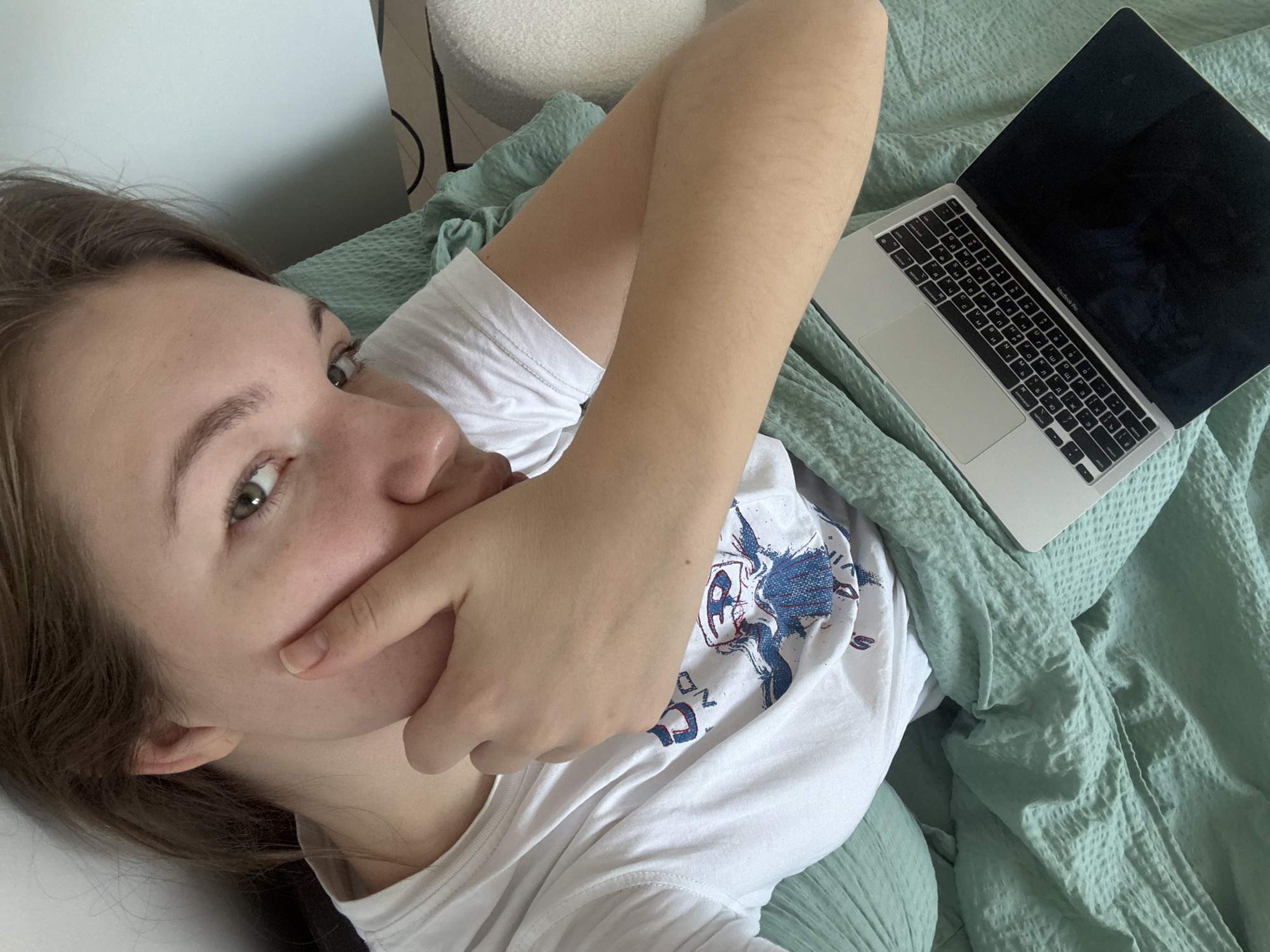 Digital messages and casual moments captured in Belgrade suburb