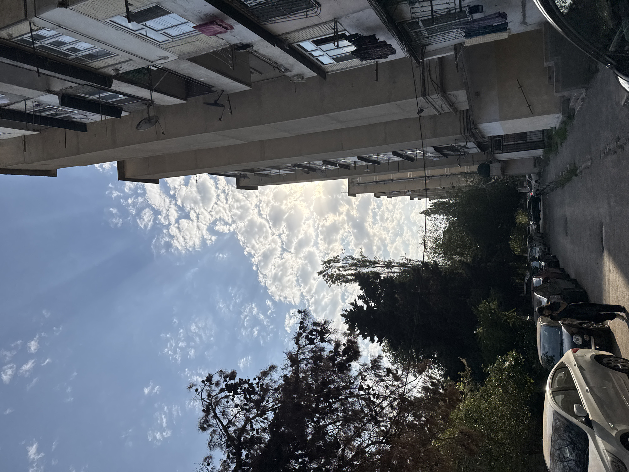 Quiet afternoon in a Baku residential neighborhood