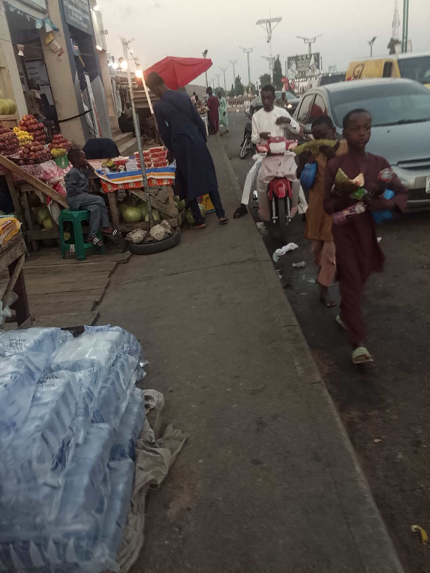 Daily life documented in Pantame, Nigeria streets over 90 minutes