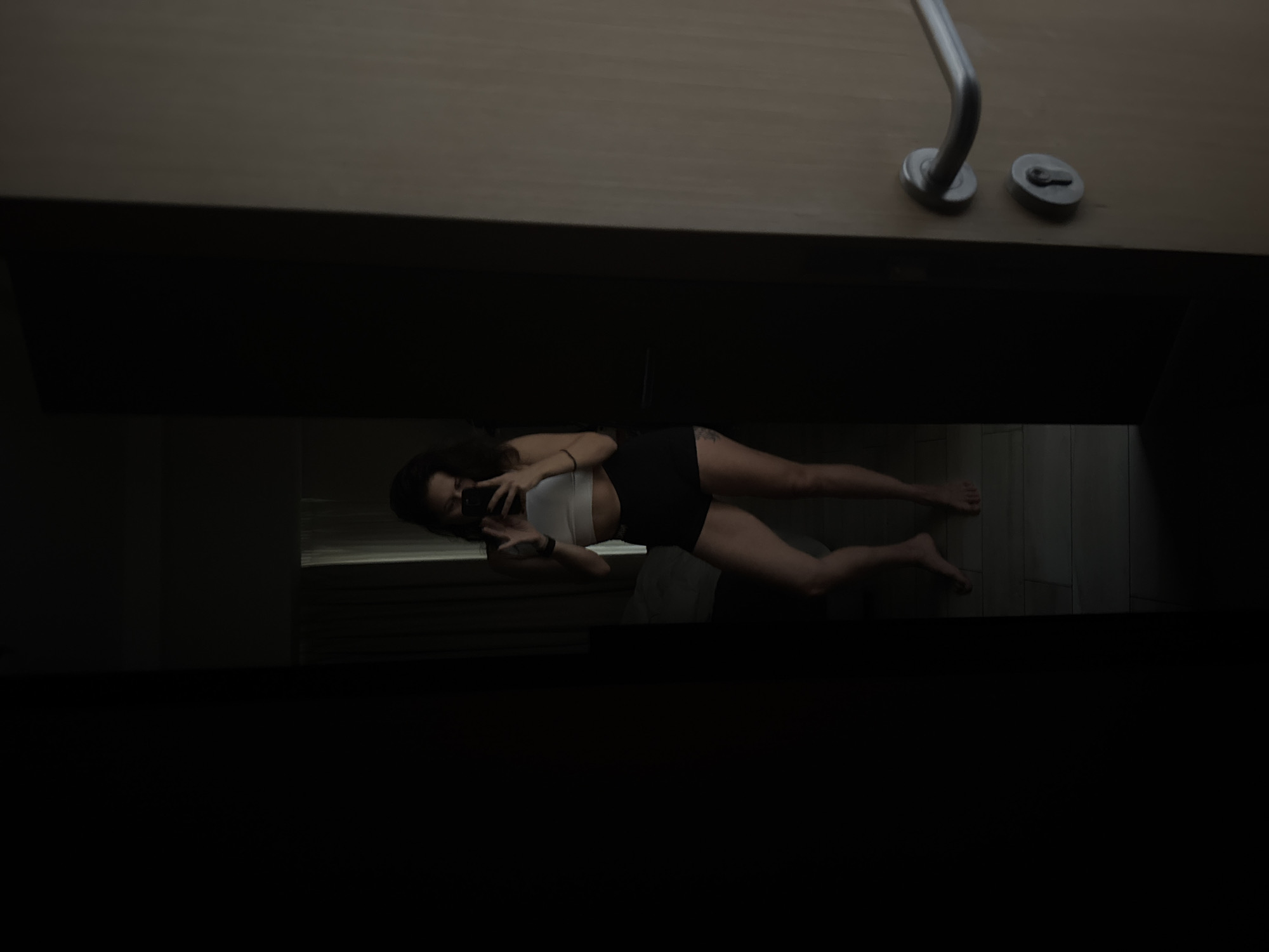 Woman takes bathroom selfie in Dubai mirror