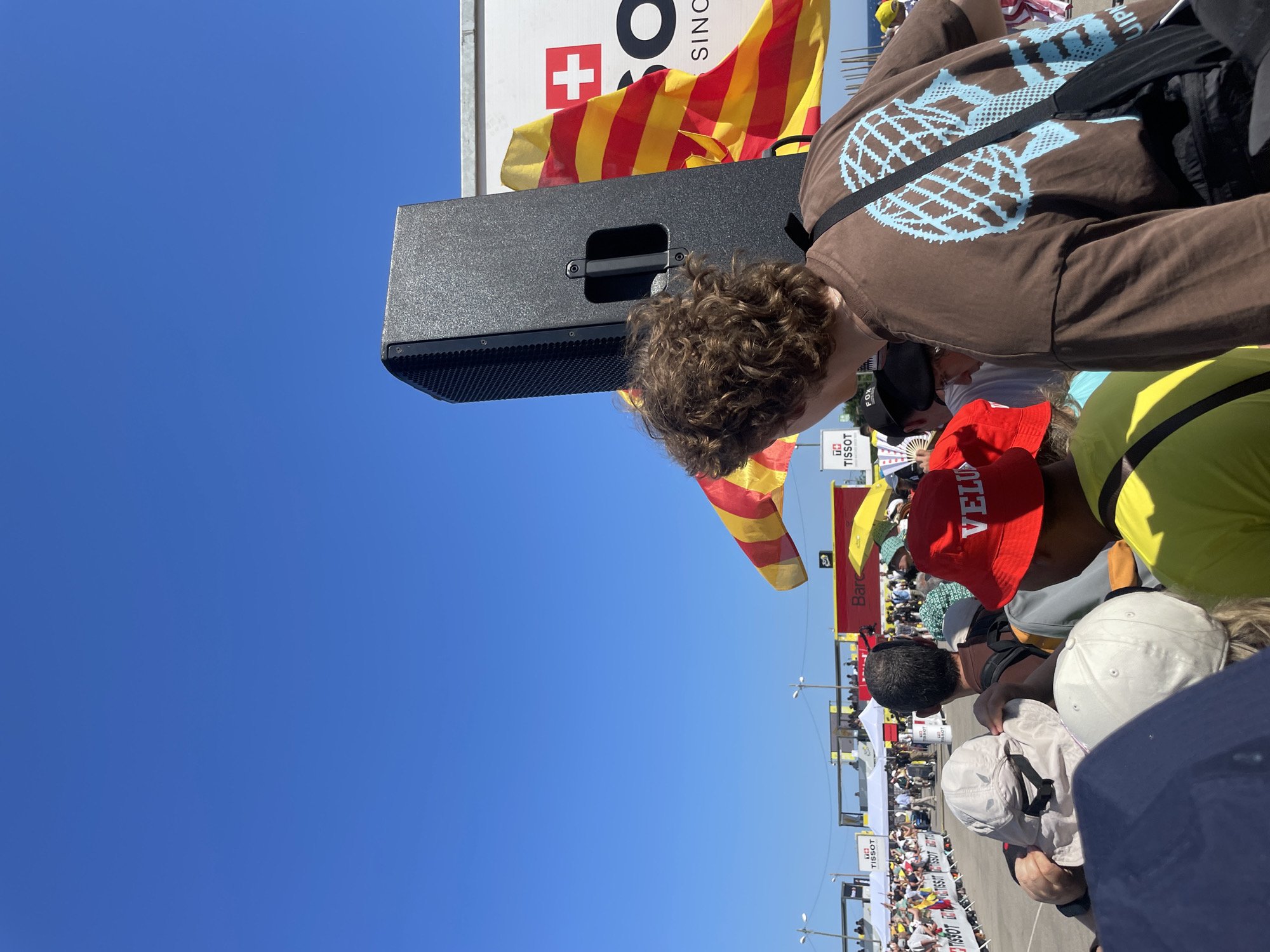 Pro cycling race rolls through Barcelona to roadside crowds
