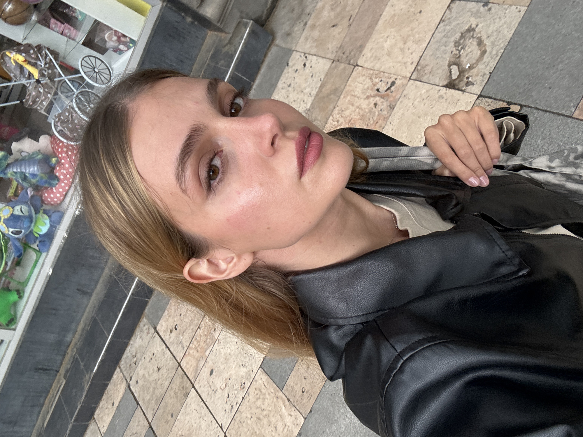 Casual street moments captured across Tbilisi in 23-minute span